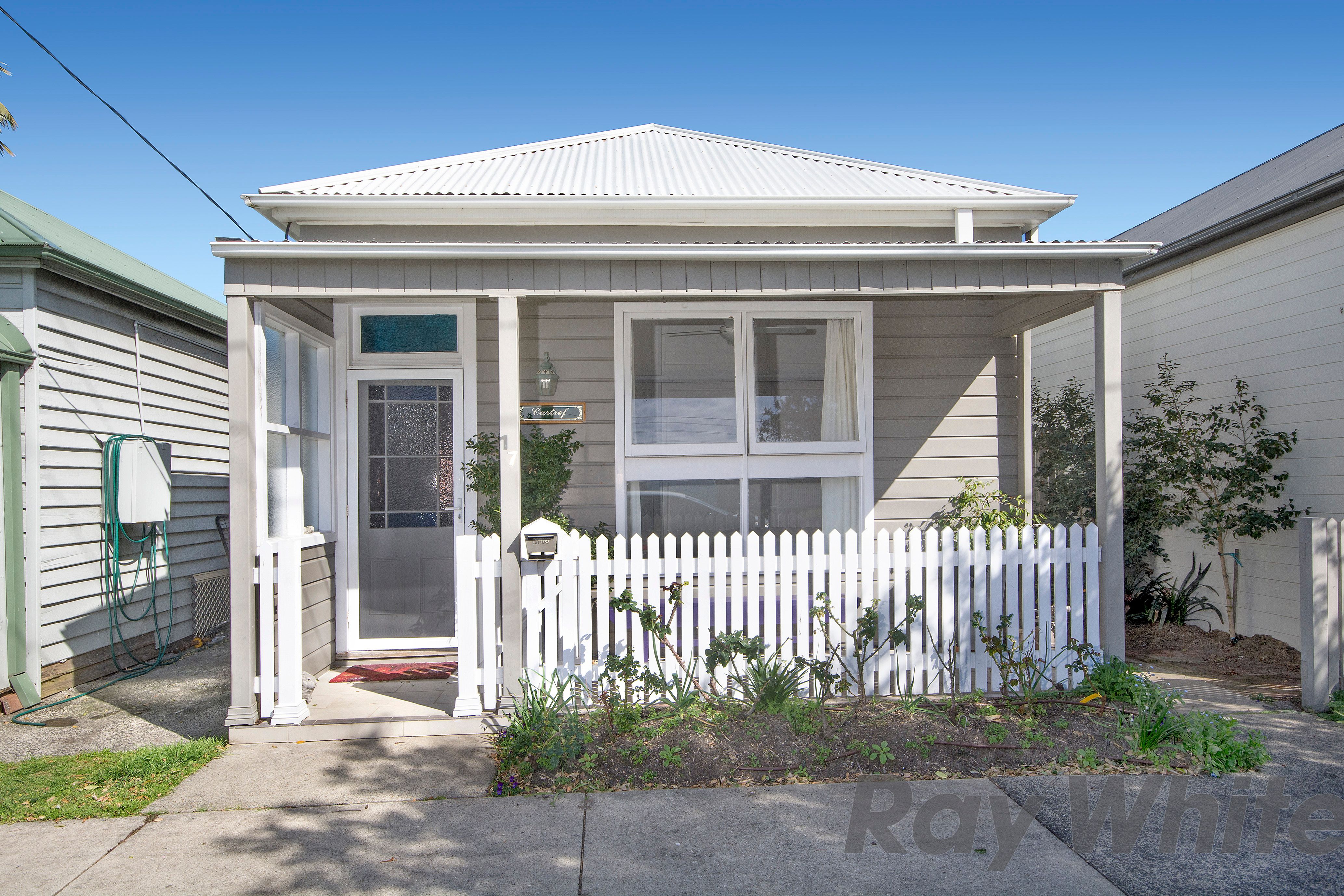 17 Young Street