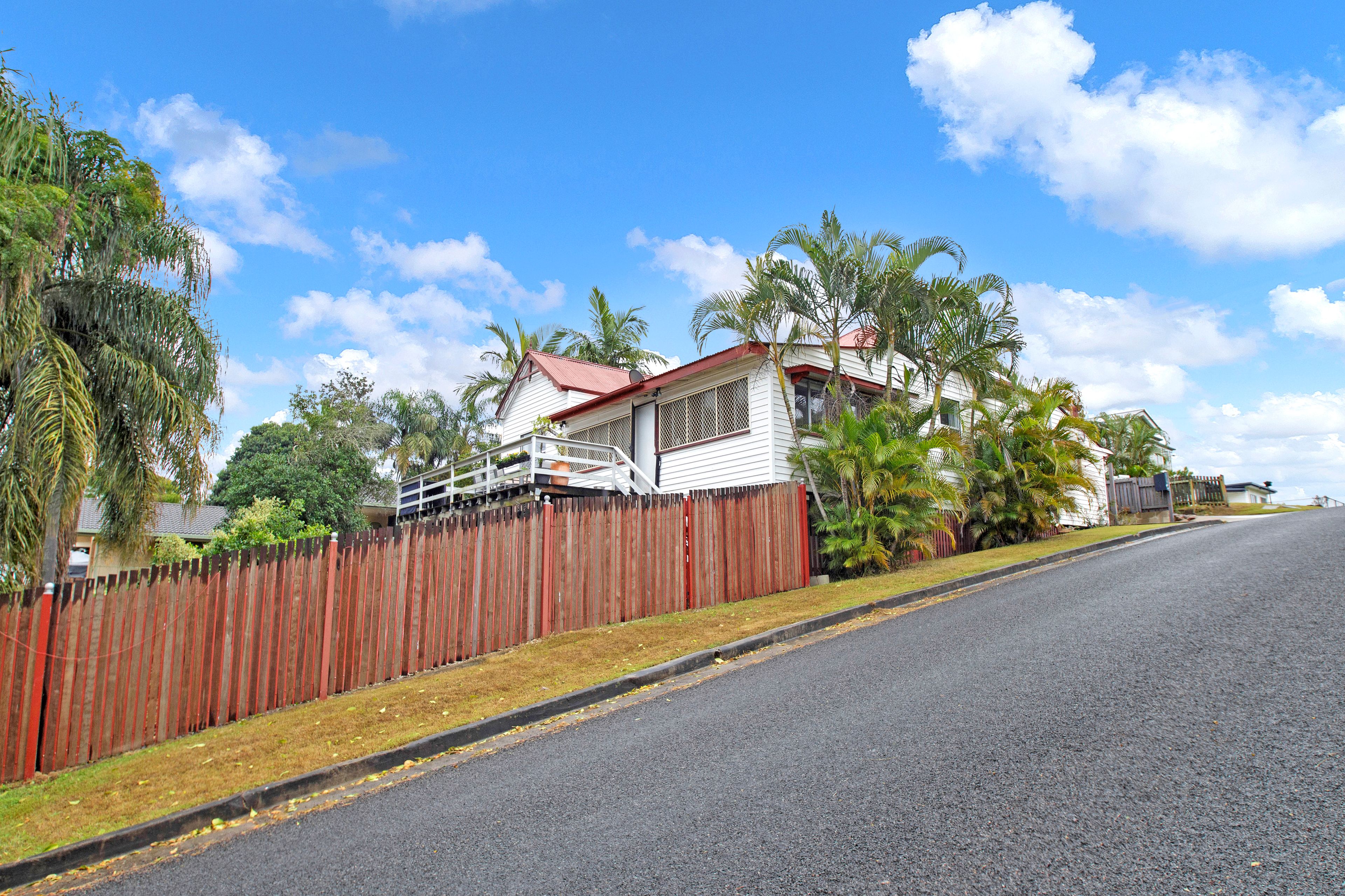 4 Berkely Street, Sadliers Crossing, QLD 4305