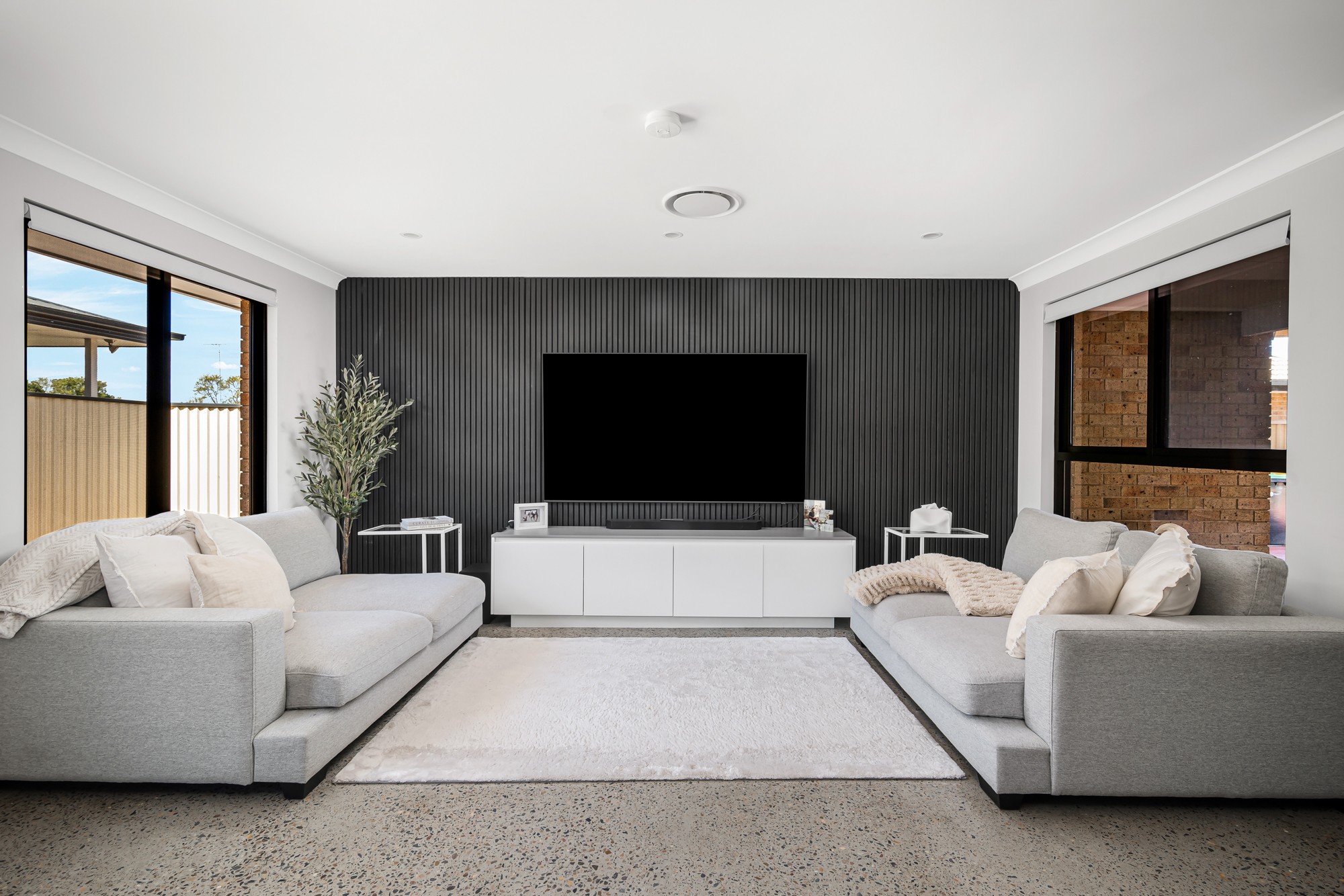 125 & 125A Southee Circuit, Oakhurst, NSW 2761