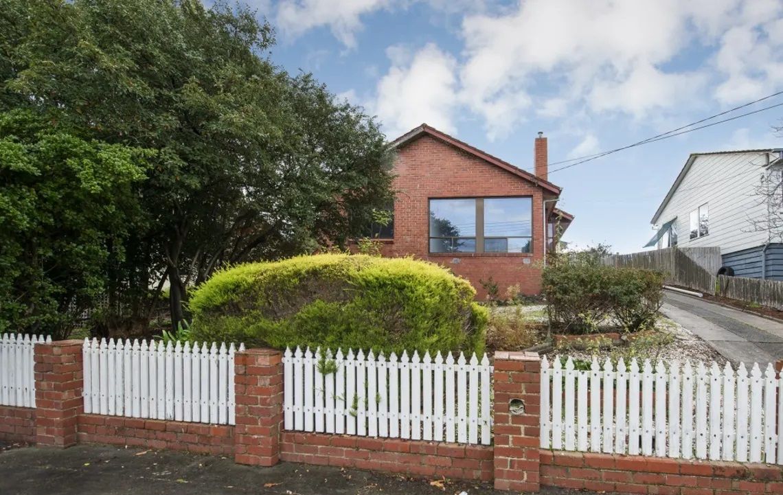 17 Hickory Crescent, Frankston North, VIC 3200