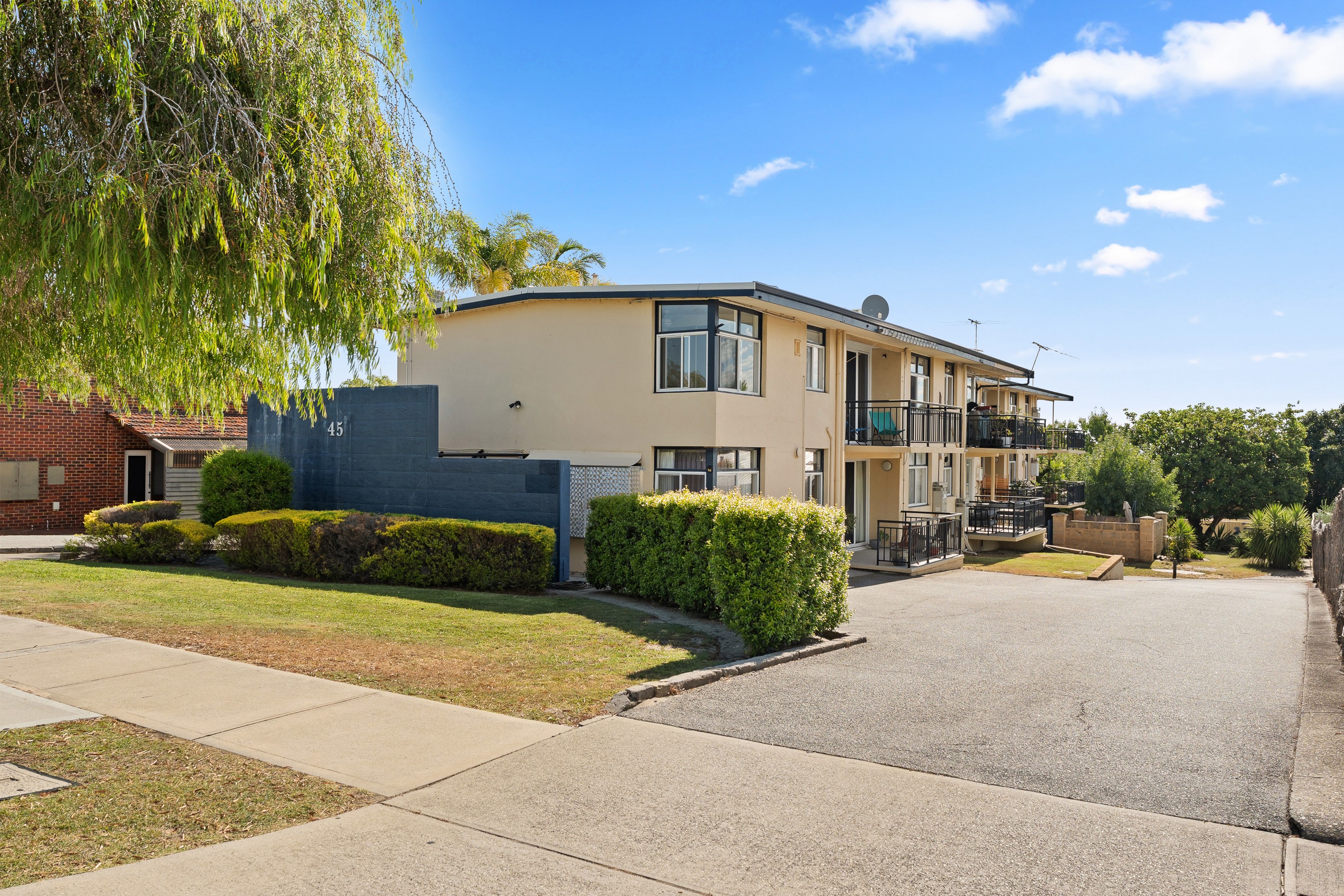 1/45 Robert Street, Como, WA 6152