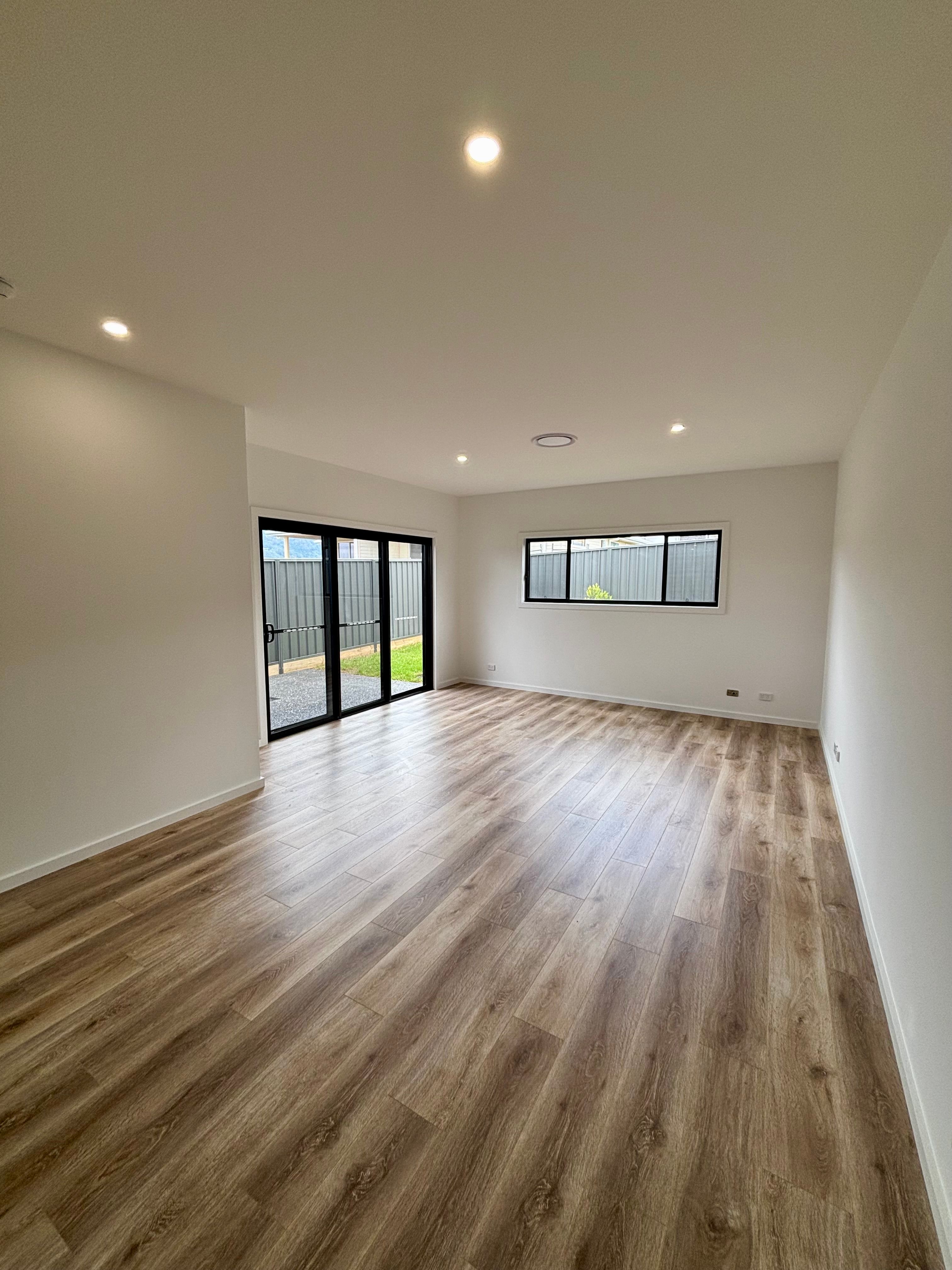 B/22 Altitude Street — photo 10 of 12