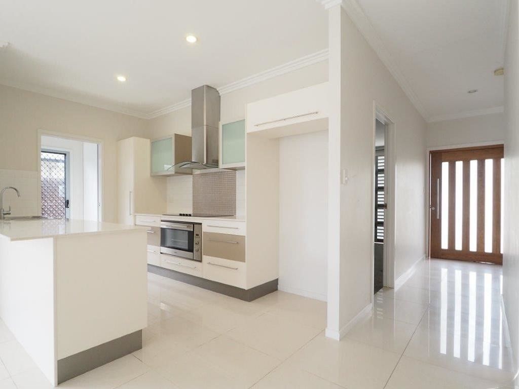 8 Icefire Quay, Trinity Park, QLD 4879