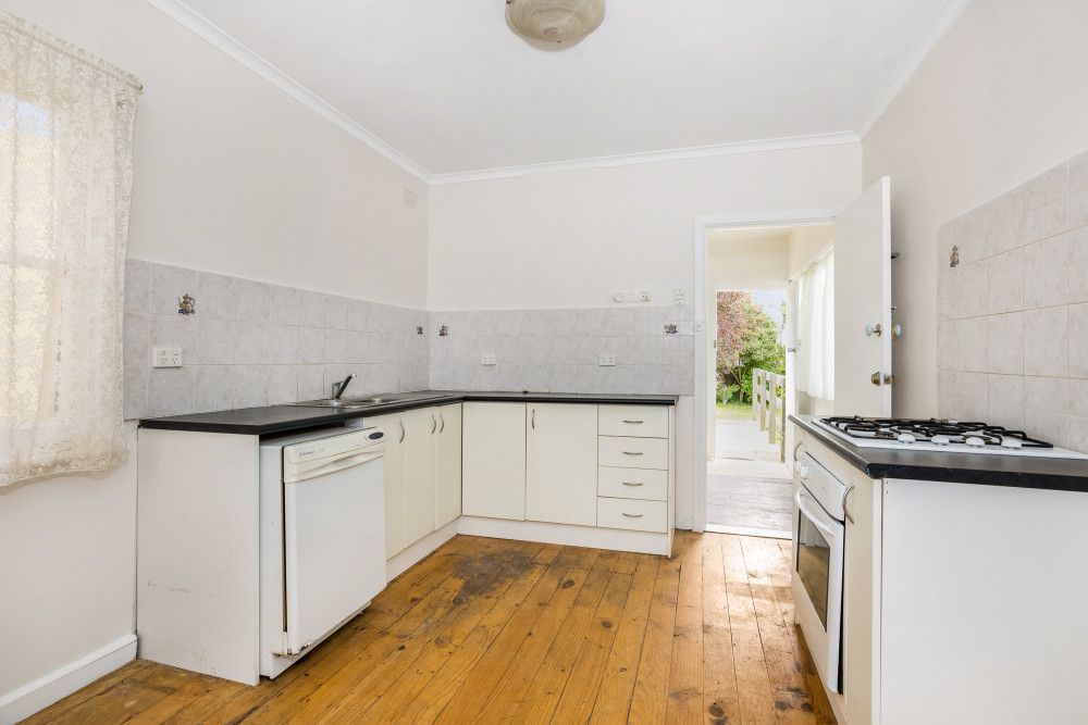 8 Surrey Court, Bayswater, VIC 3153