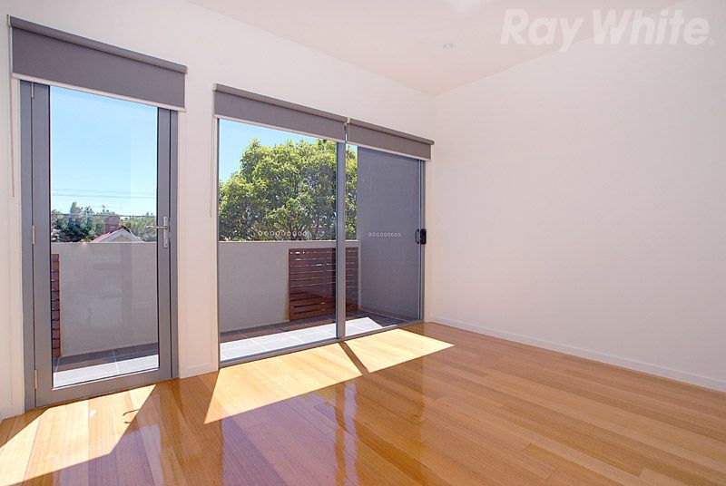 63 Lambeth Street, Kensington, VIC 3031