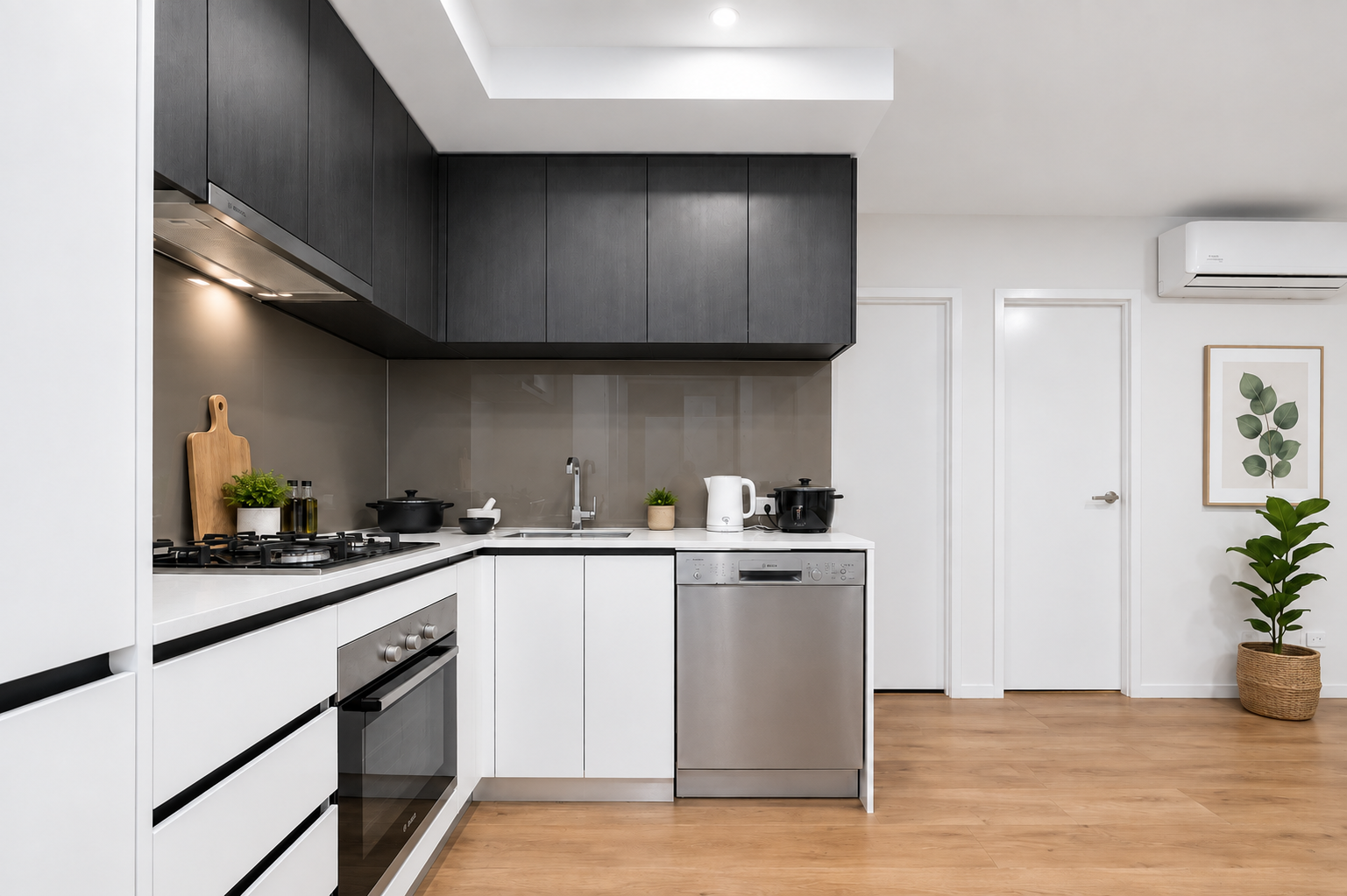 106/7 Manning Street — photo 4 of 11
