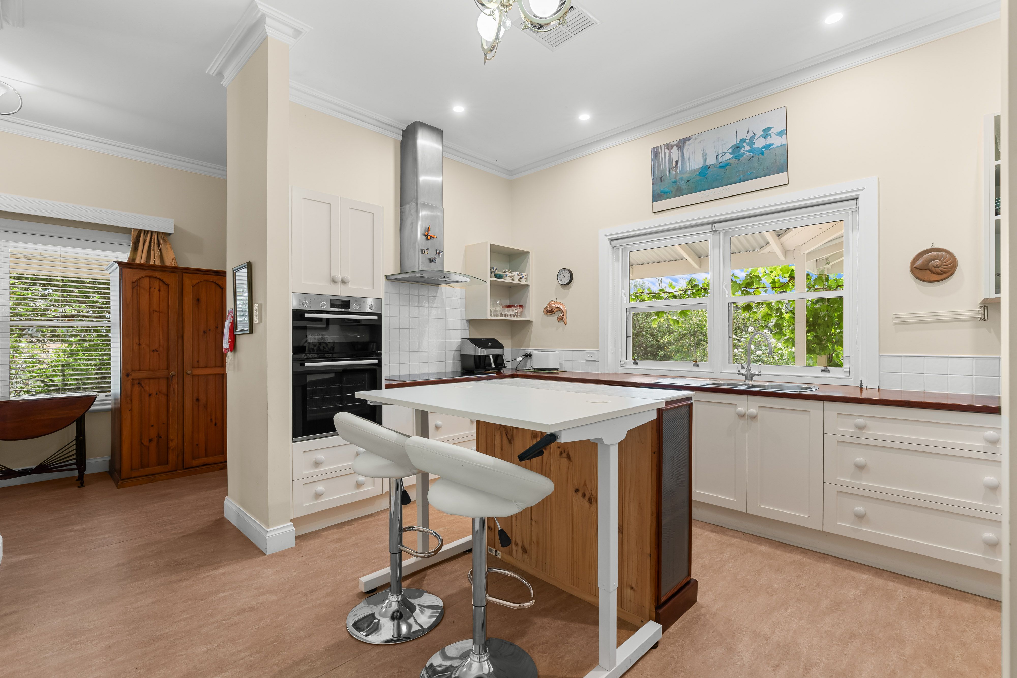 40 Hampden Way — photo 6 of 19