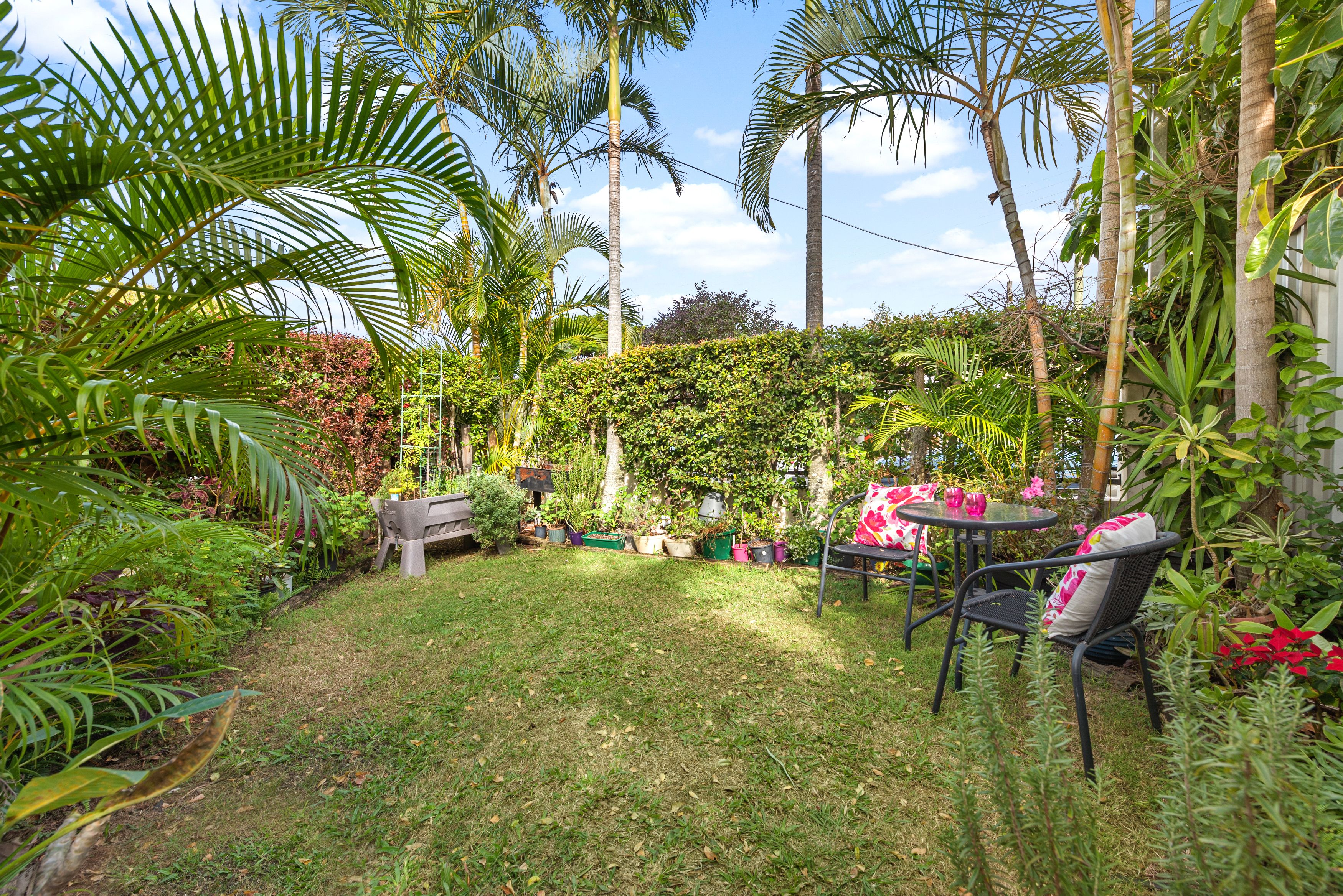 8 Herbert Street, Scarborough QLD 4020