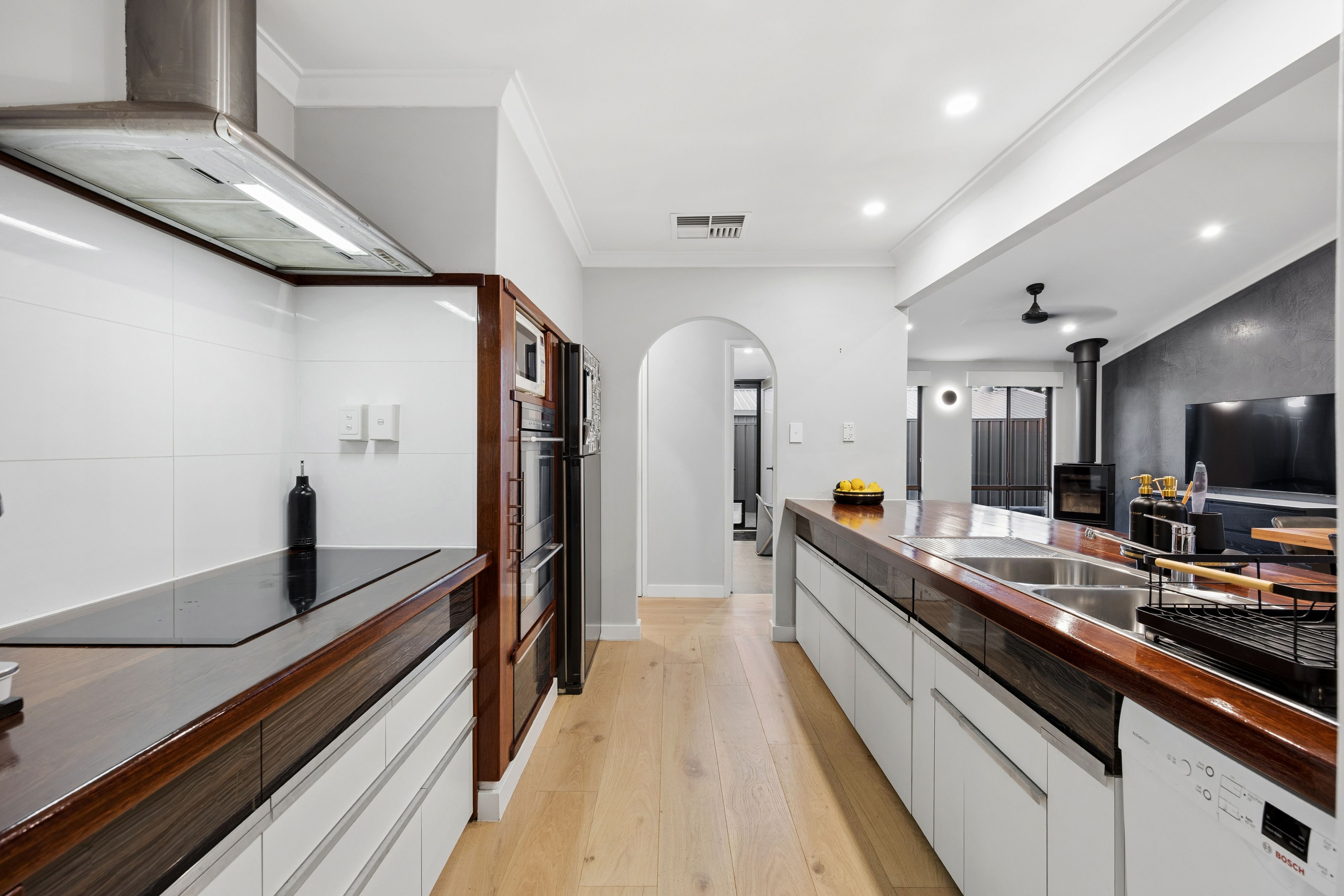 3 Terrigal Place — photo 10 of 30