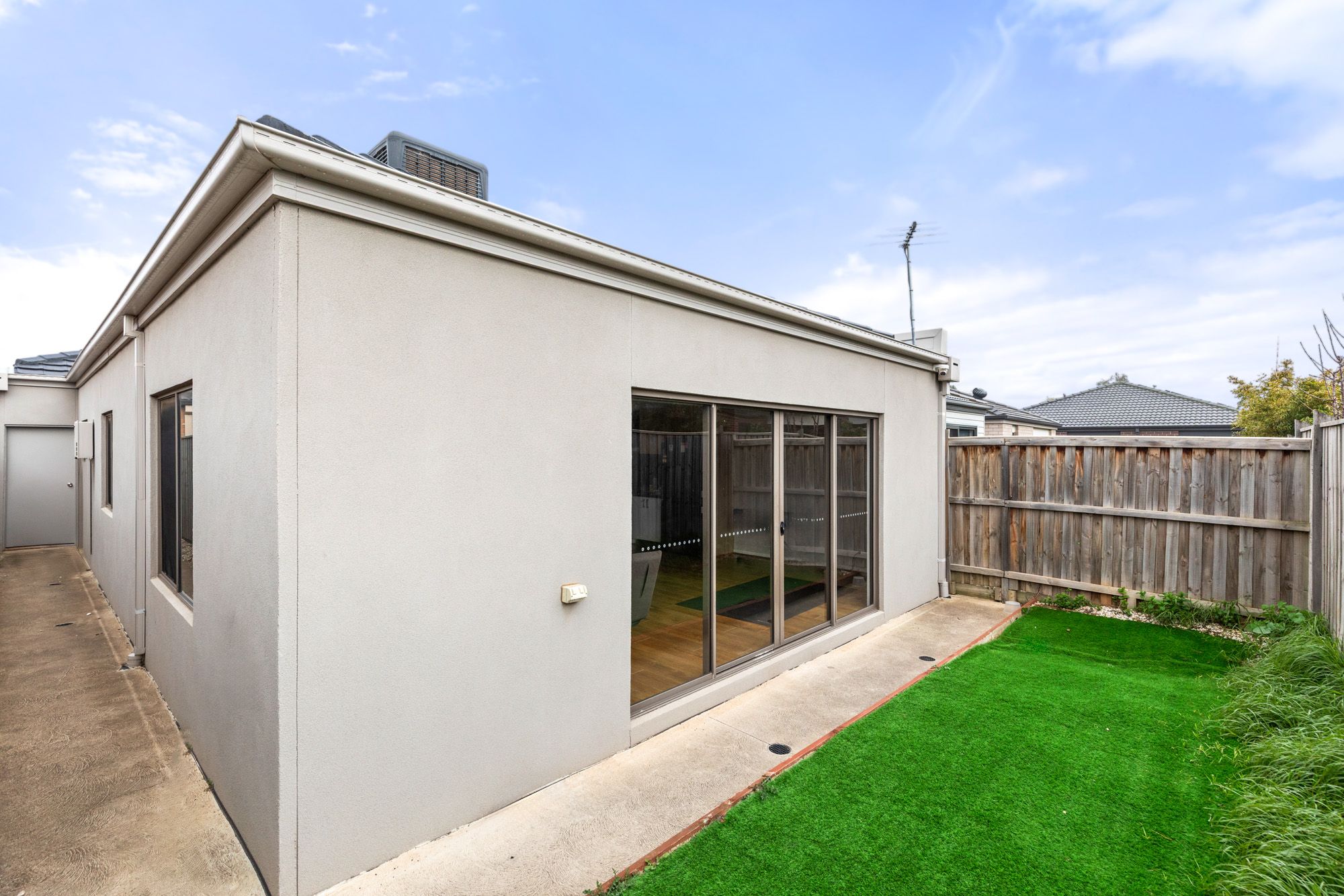 7 Latimer Street — photo 10 of 11