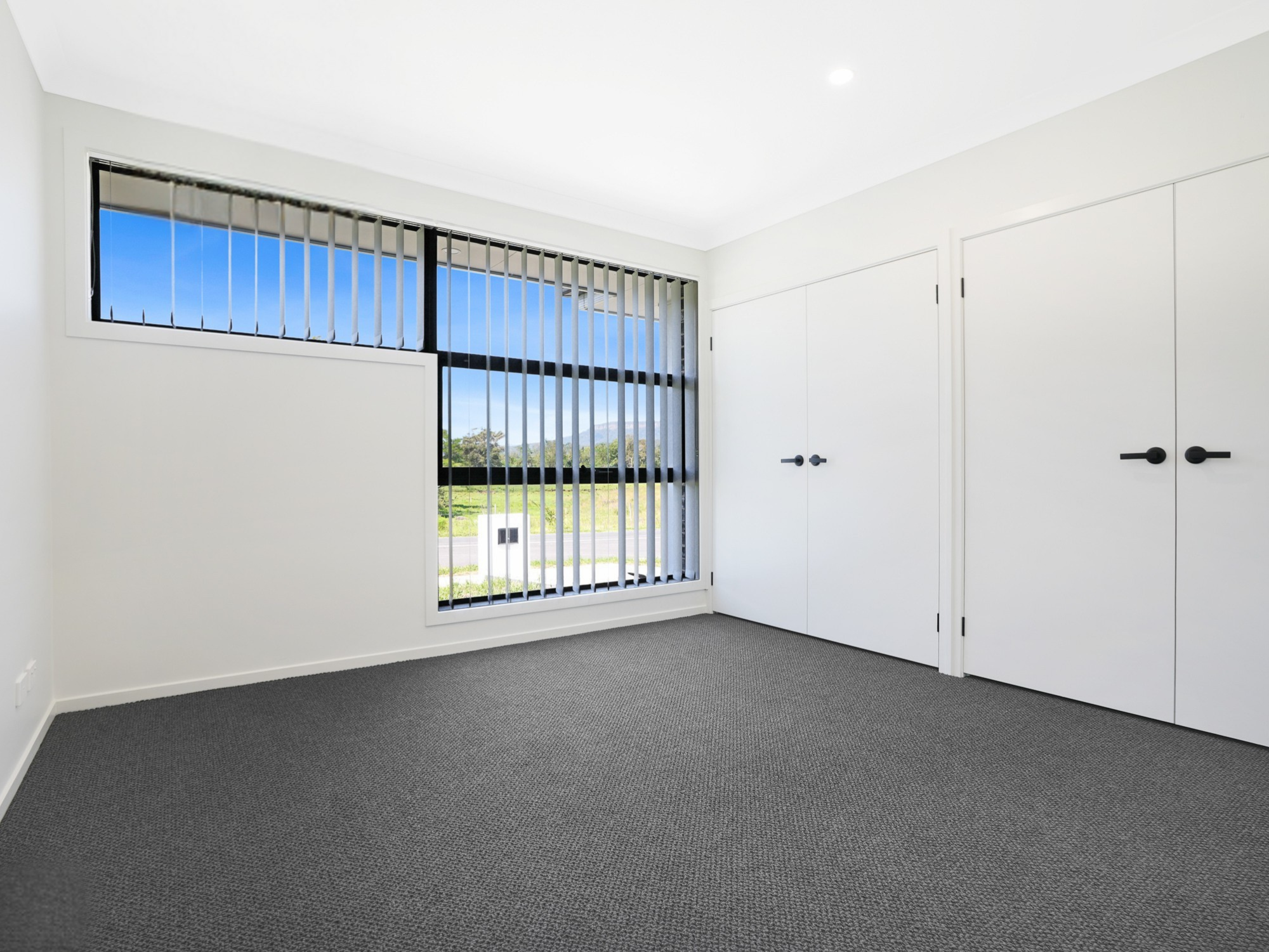 192 Sheaffes Road, Kembla Grange, NSW 2526