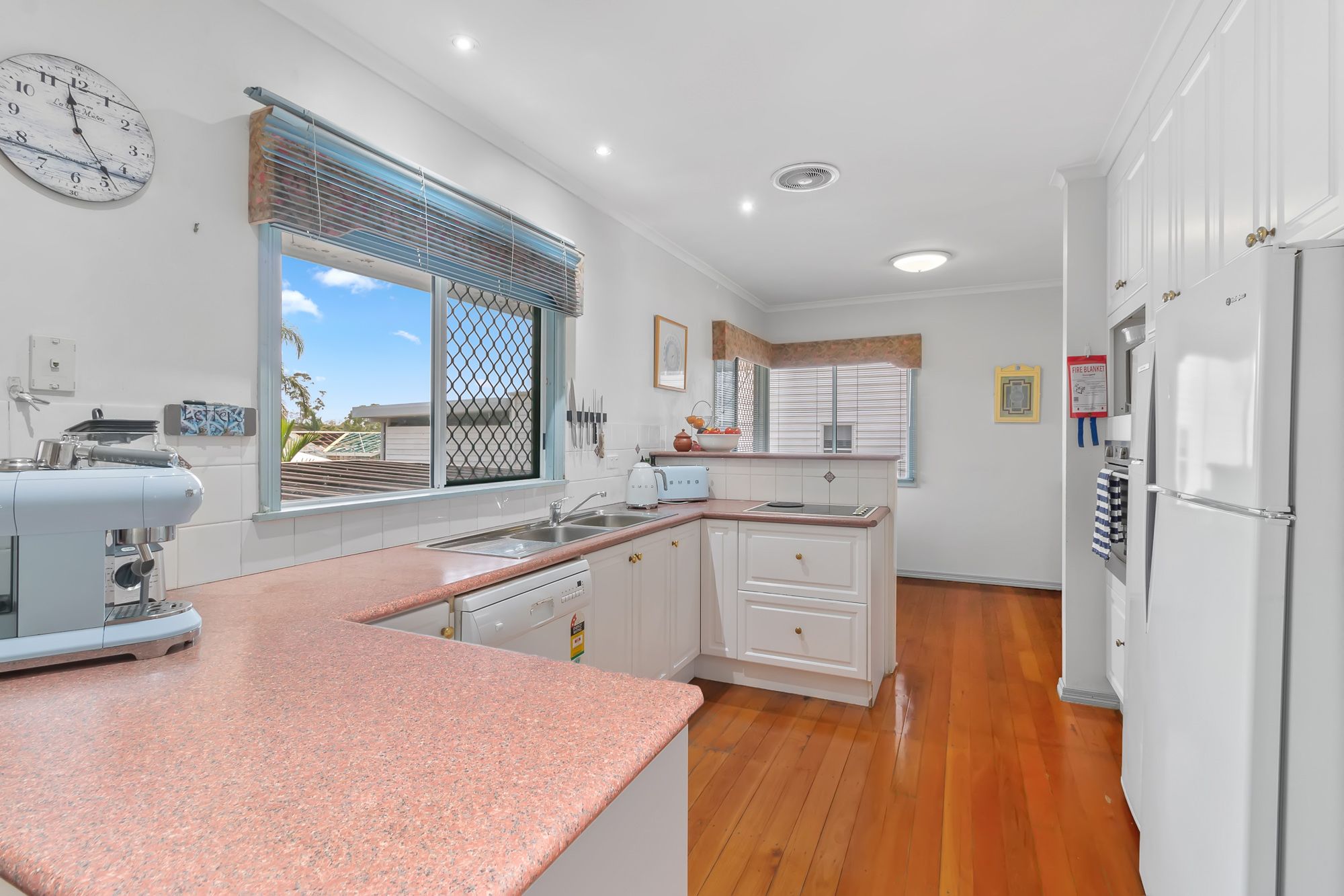 24 Arrol Street, Camp Hill, QLD 4152
