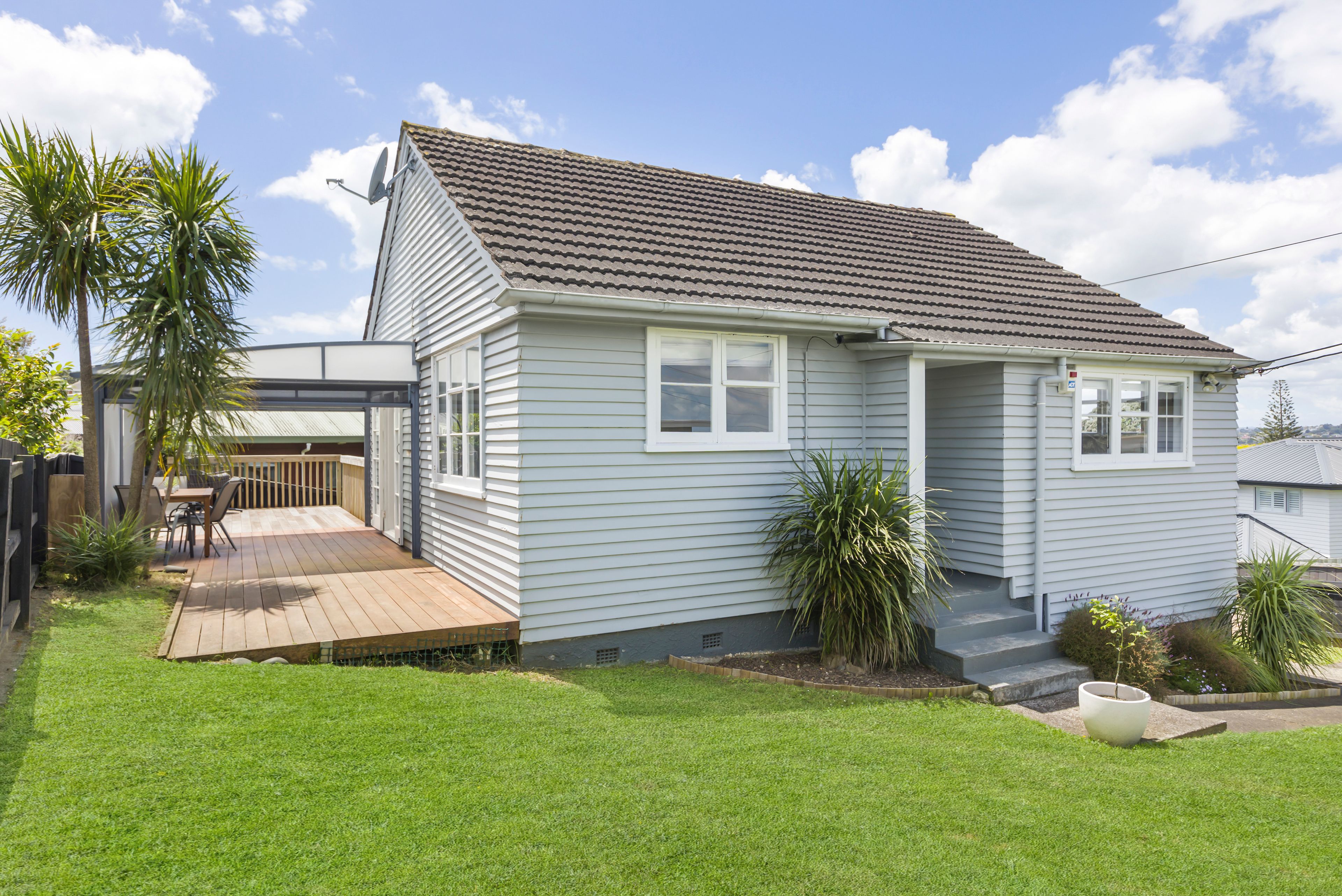 18 Inglewood Street, Wai O Taiki Bay, Auckland City