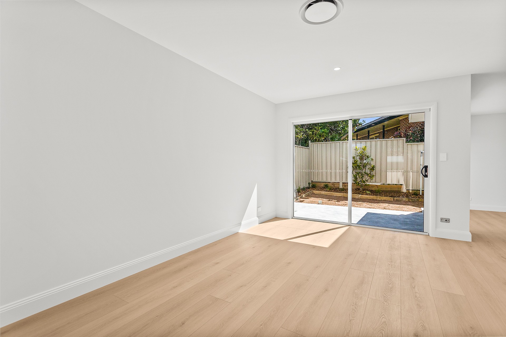2/16 Baragoot Road, Flinders, NSW 2529