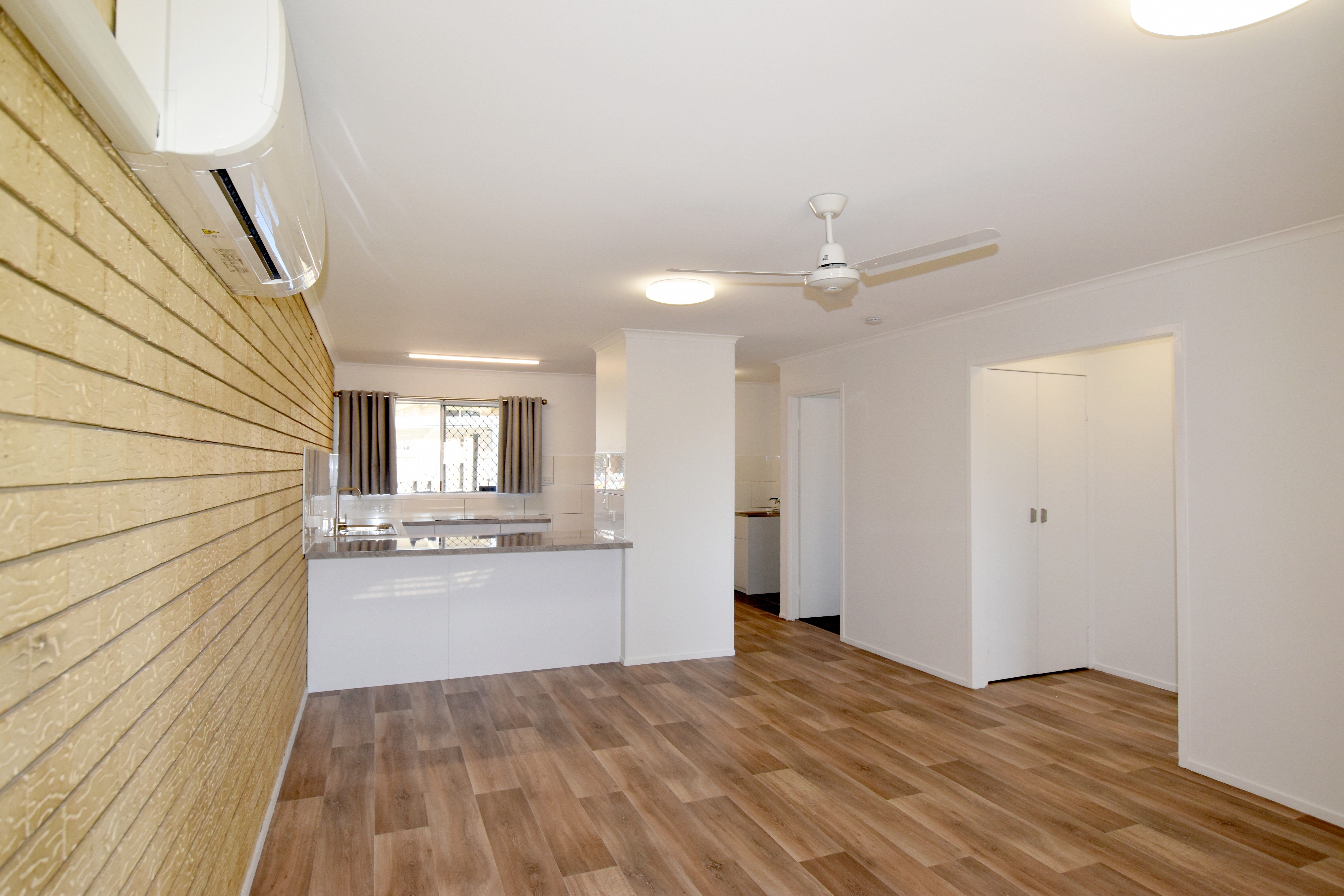 1/303 J Hickey Avenue, Clinton, QLD 4680