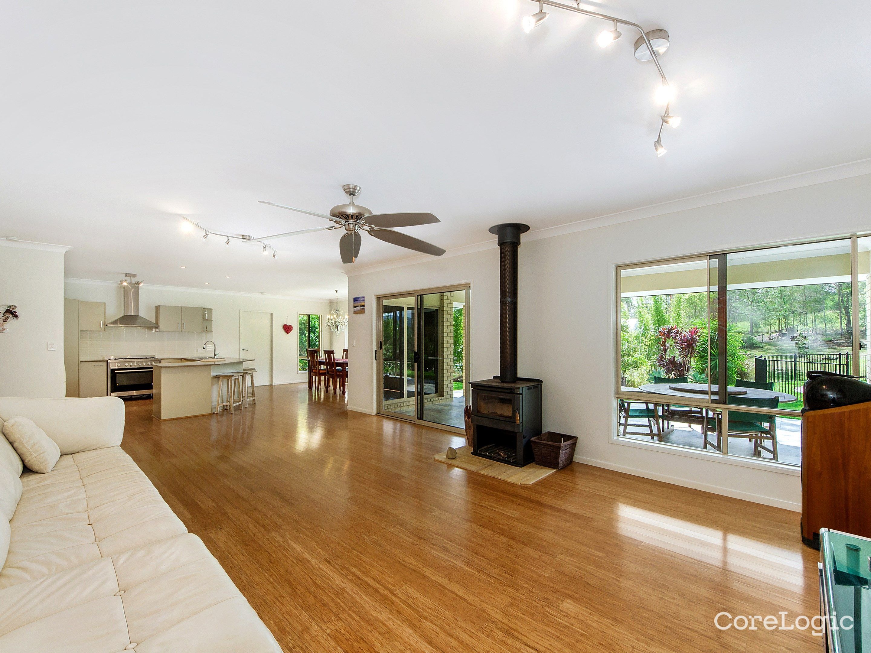 42 Ginger Rogers Road, Maudsland, QLD 4210