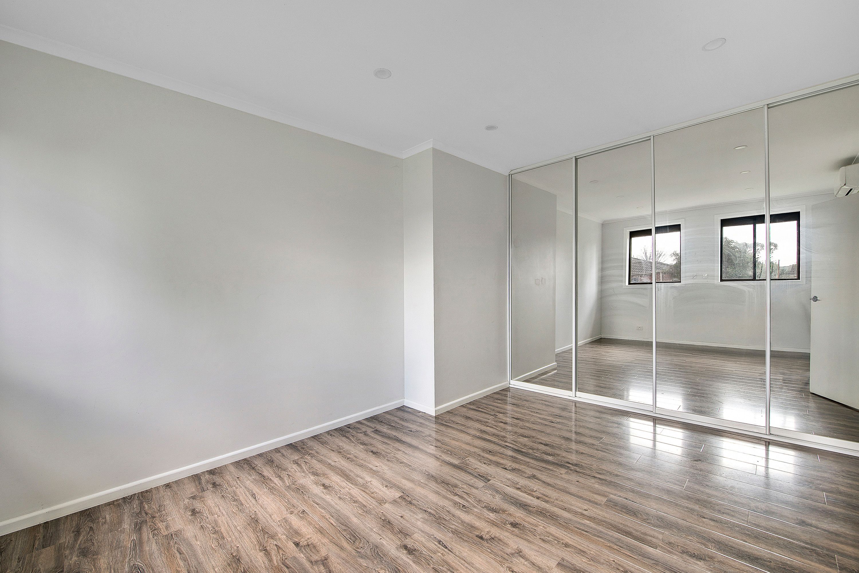 7 Stratford Road — photo 8 of 14
