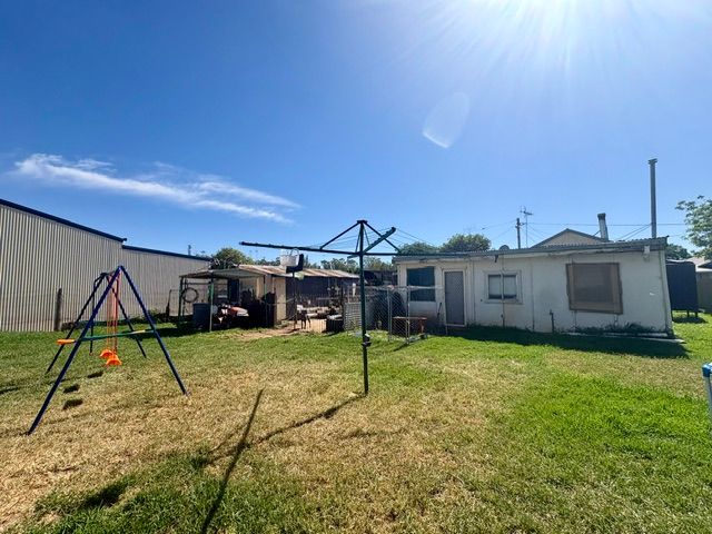 63 Thornton Avenue — photo 11 of 11
