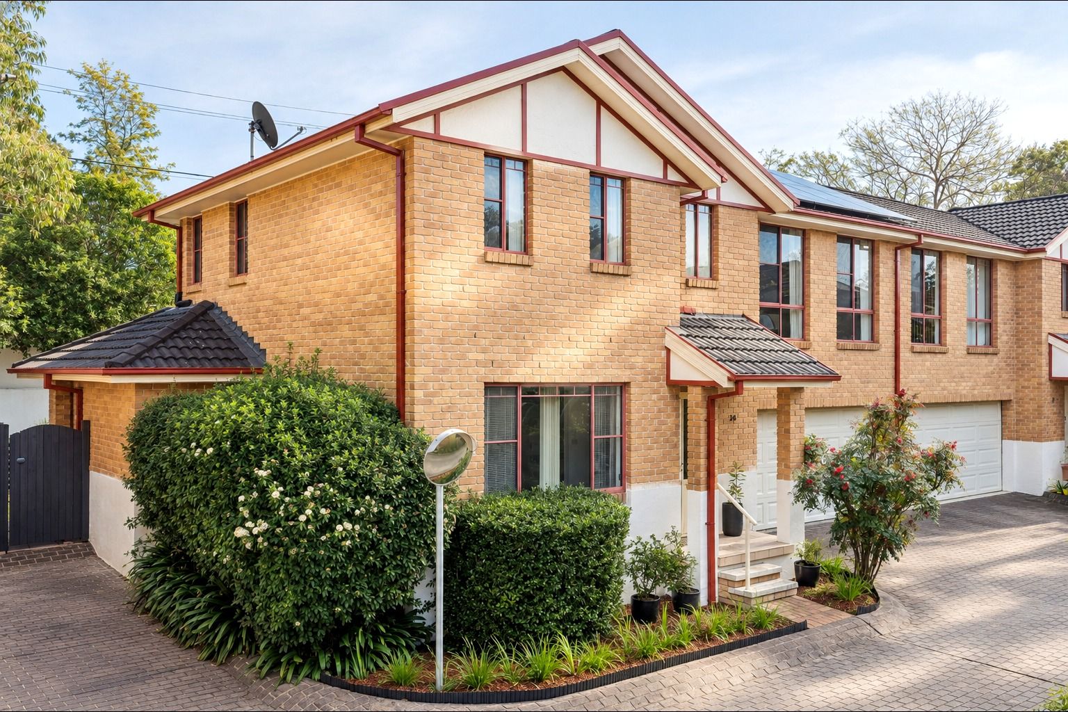 24/18-20 Pearce Street — photo from Ray White Baulkham Hills