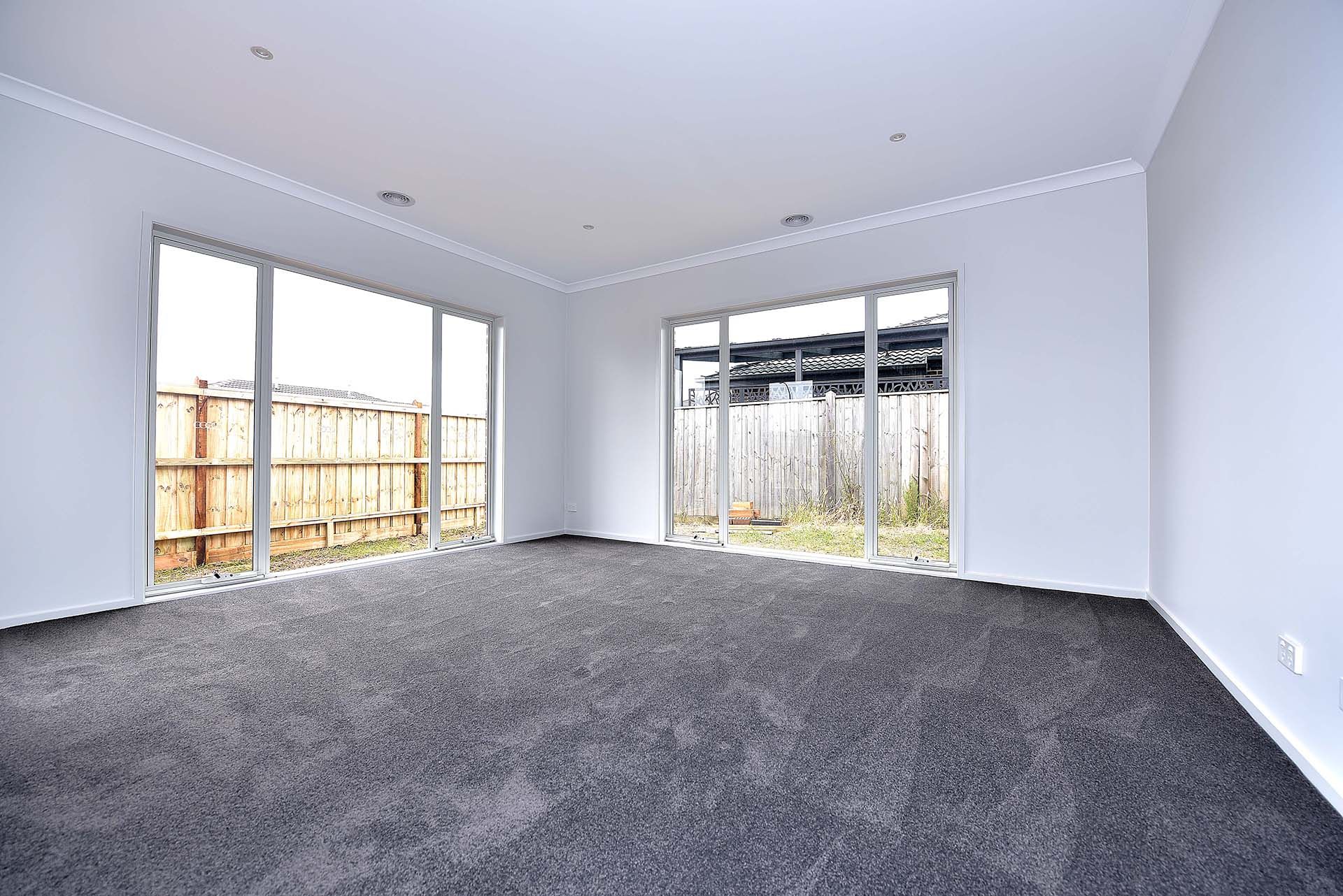 9 Grande Belmond Avenue, Clyde, VIC 3978