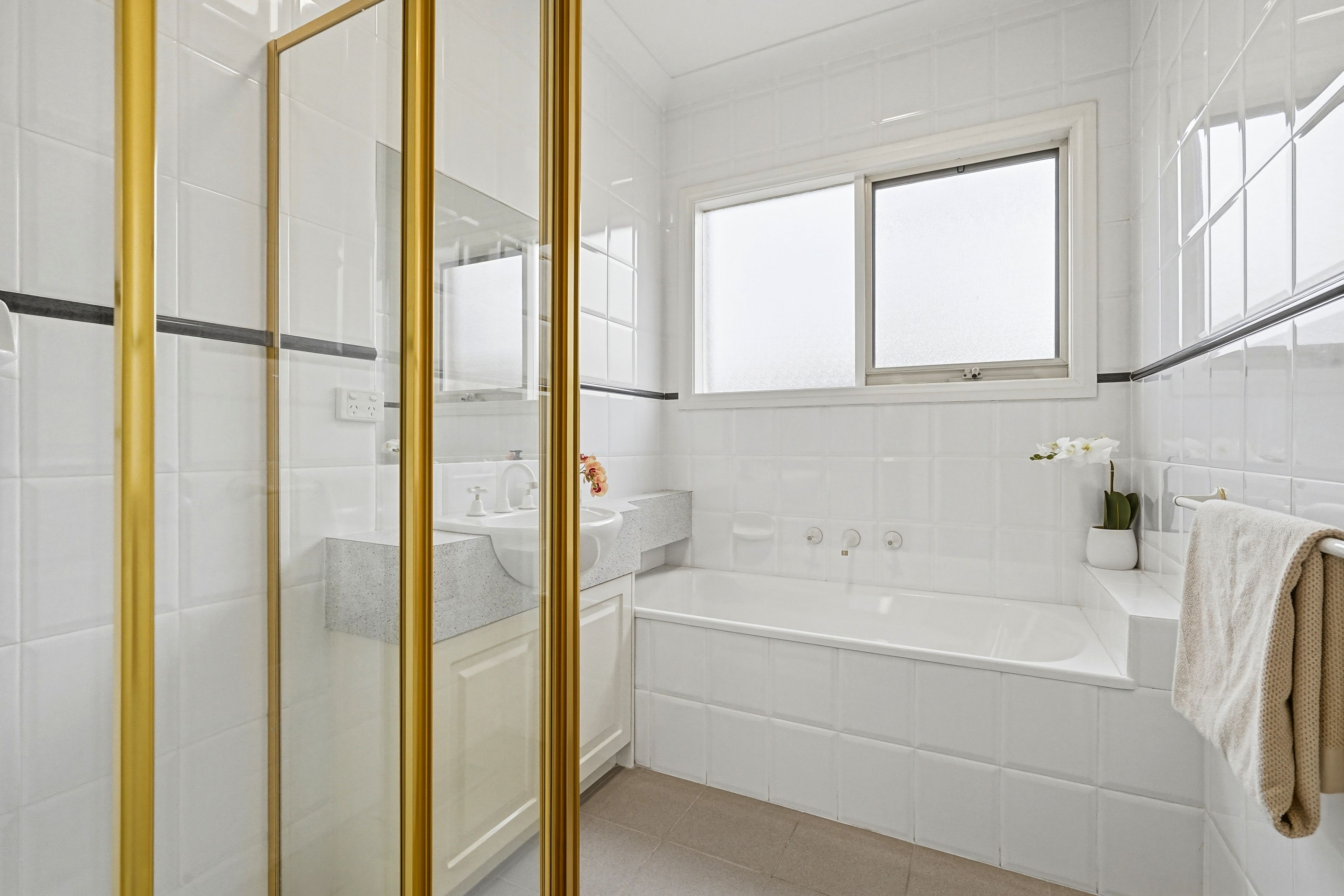 16 Henry Street — photo 6 of 12
