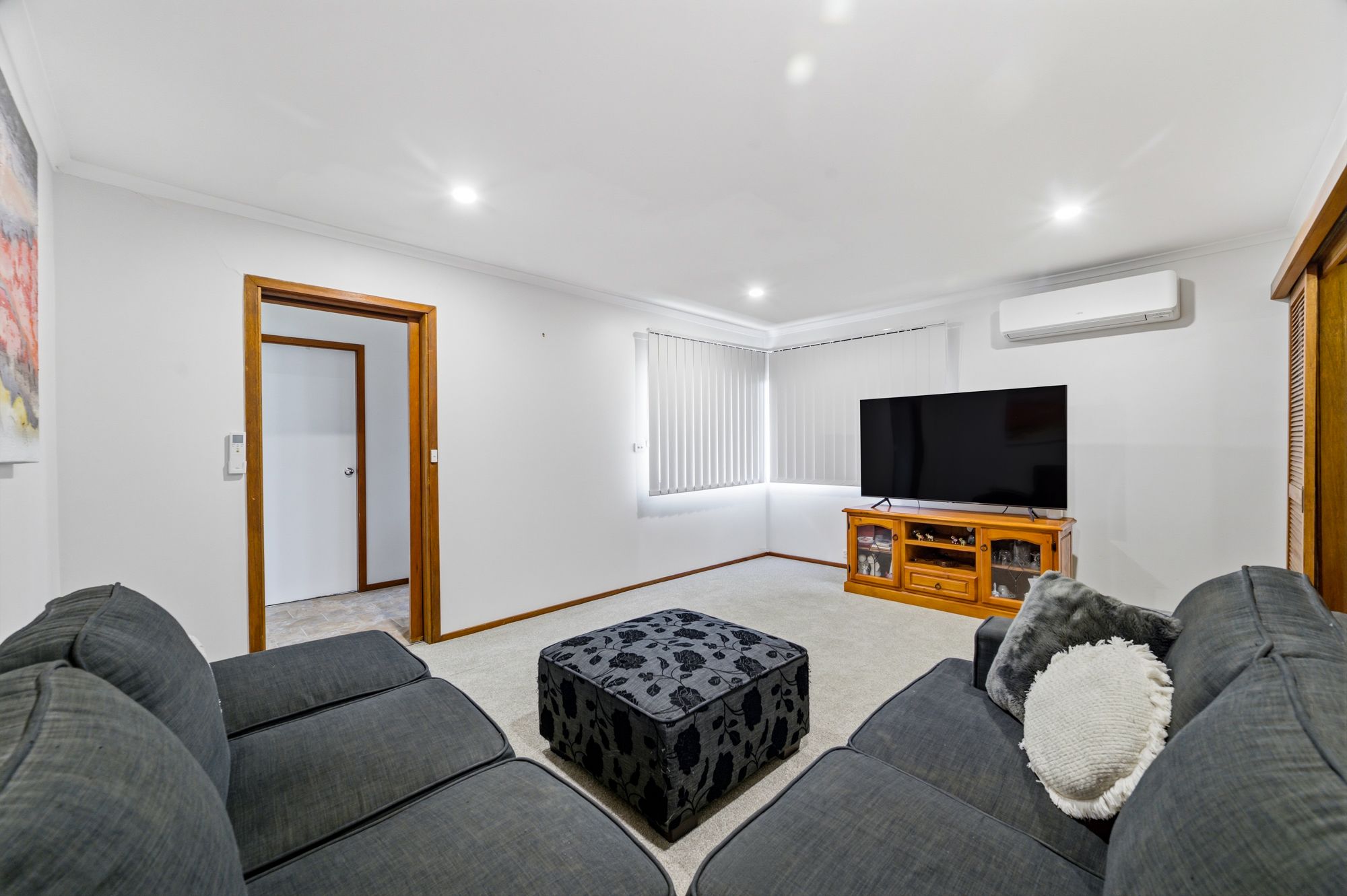 93 Eton Road — photo 4 of 17
