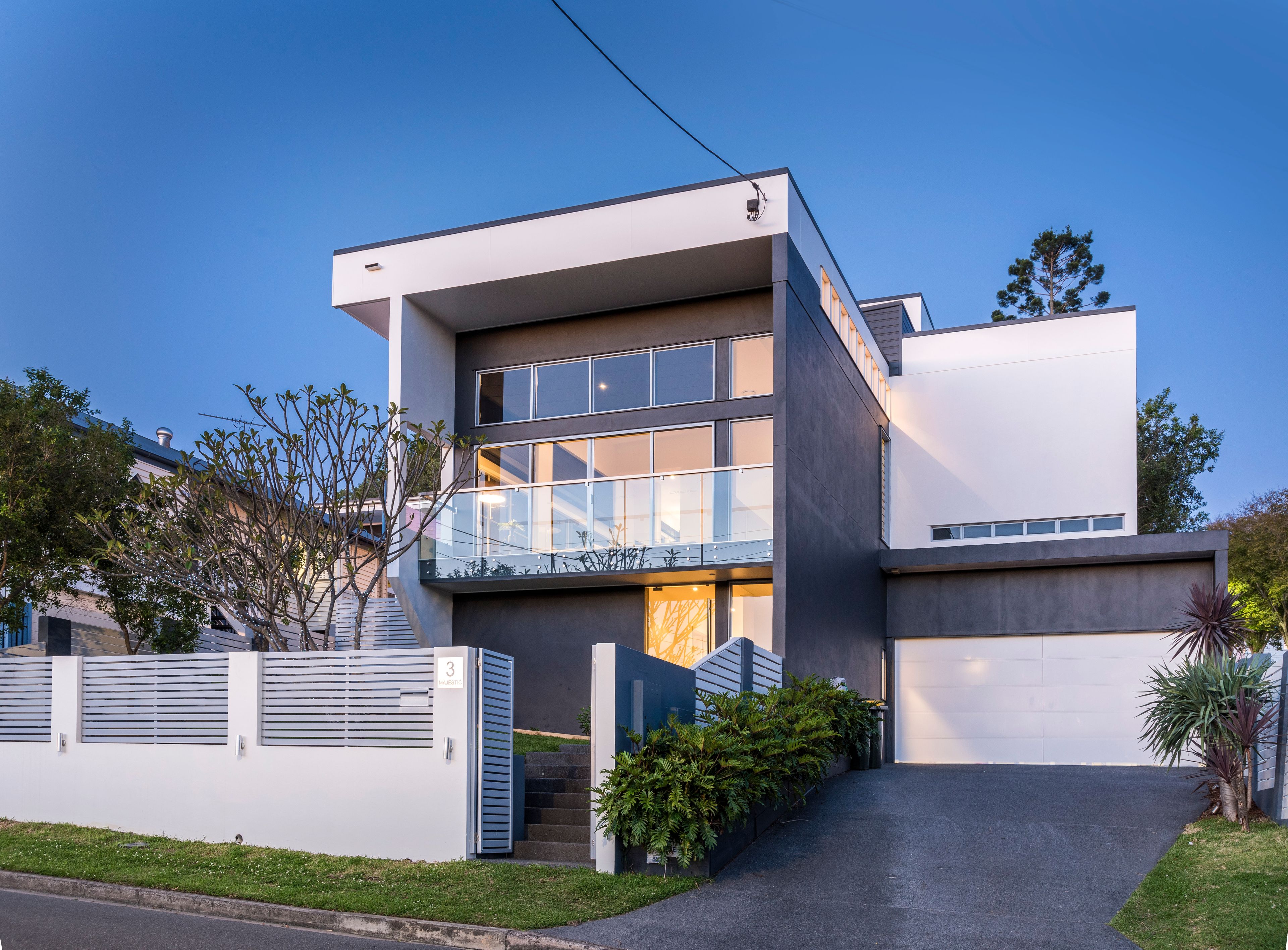 3 Majestic Outlook, Seven Hills, QLD 4170