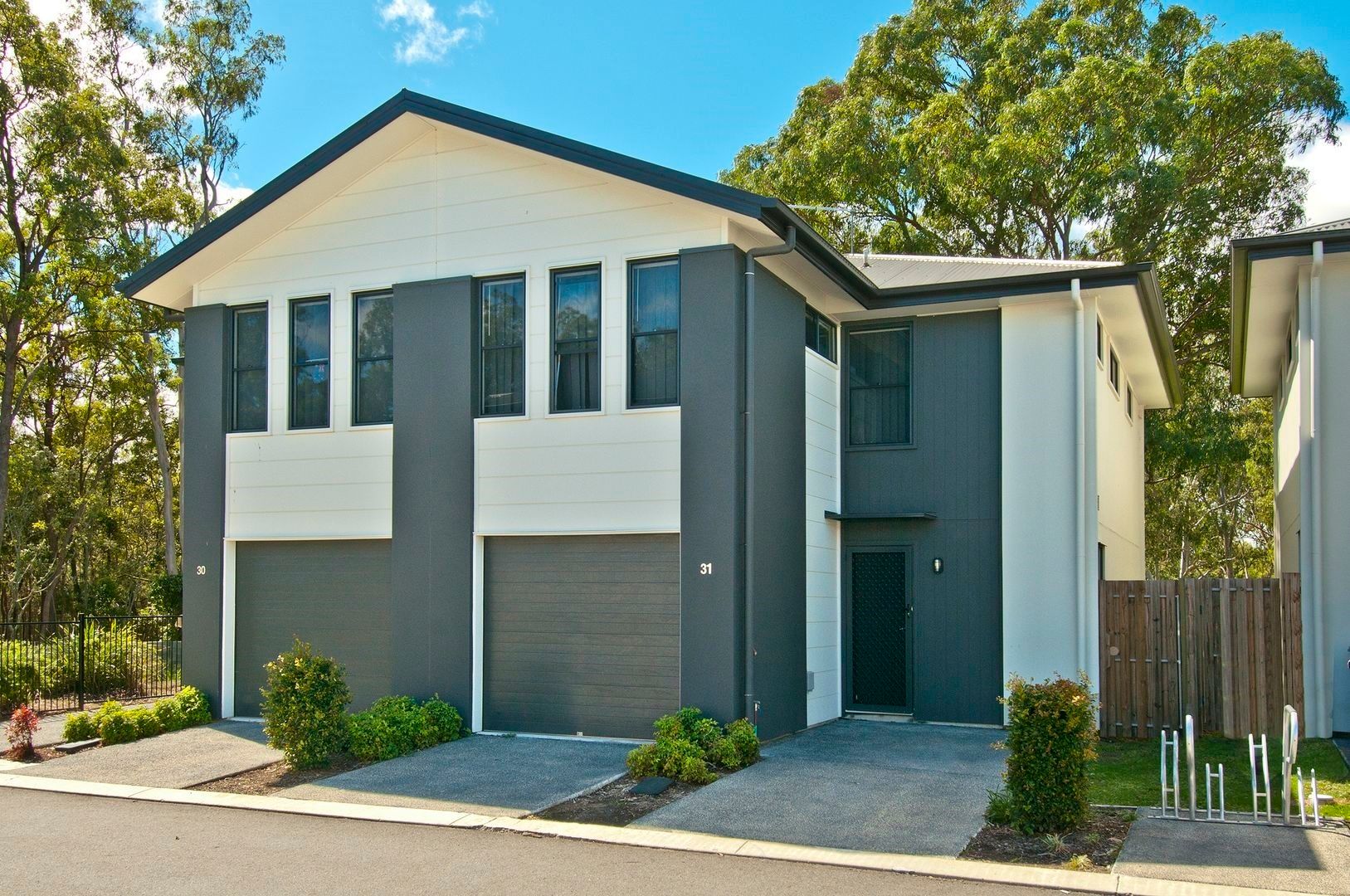 31/11 Clarke Road, Park Ridge, QLD 4125