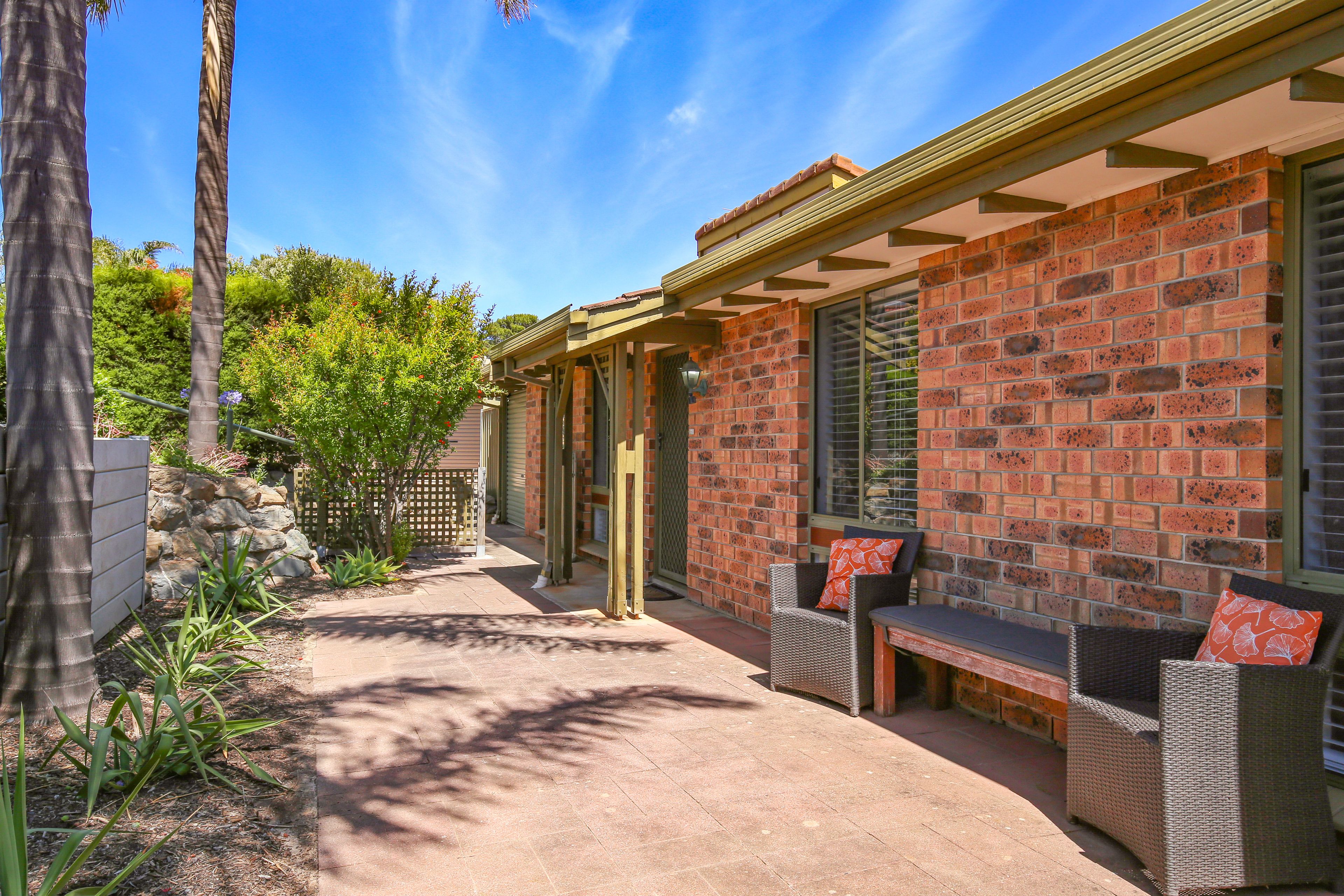 10 Balandra Street, Hallett Cove, SA 5158
