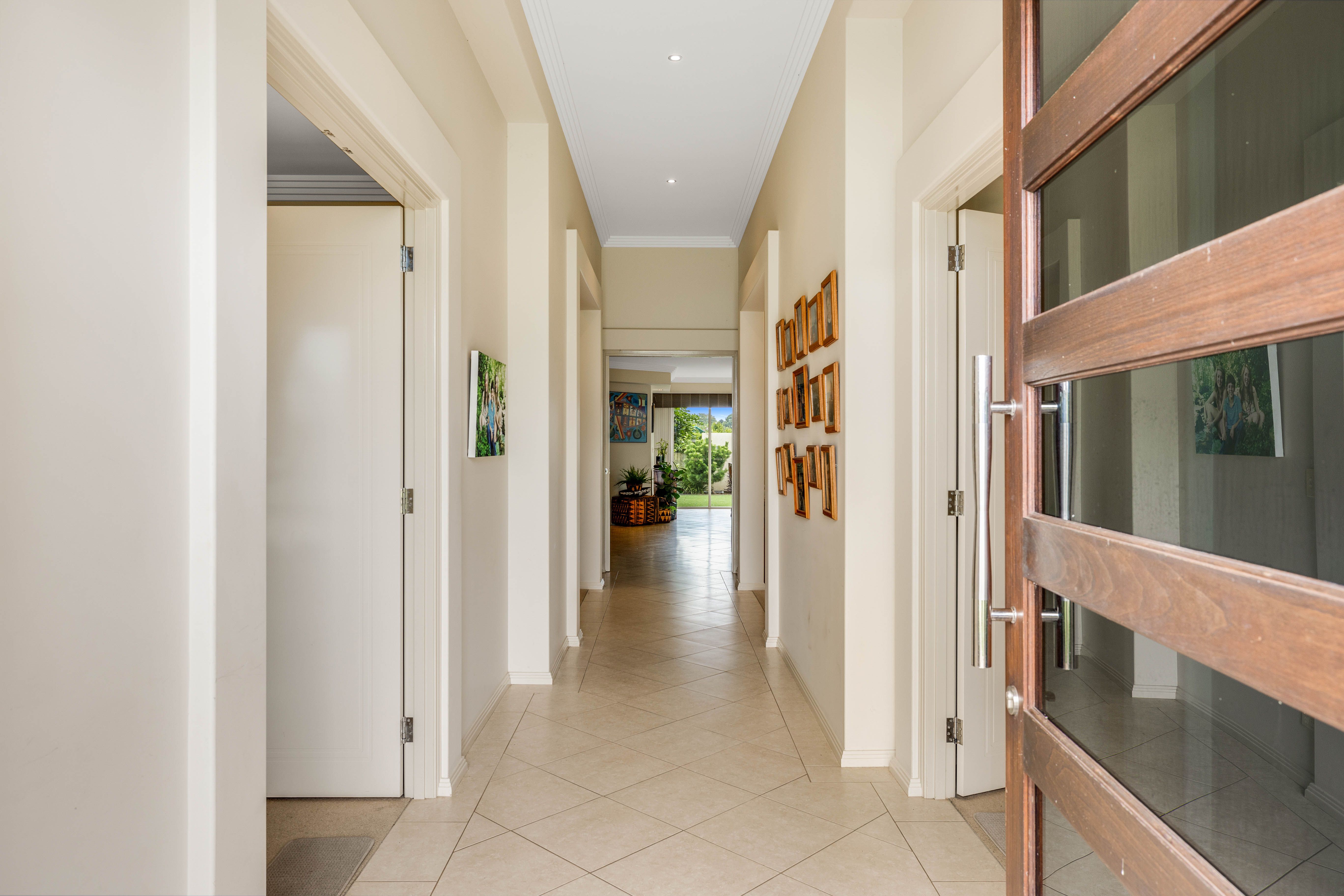 10 Pelican Drive, Rangeville, QLD 4350