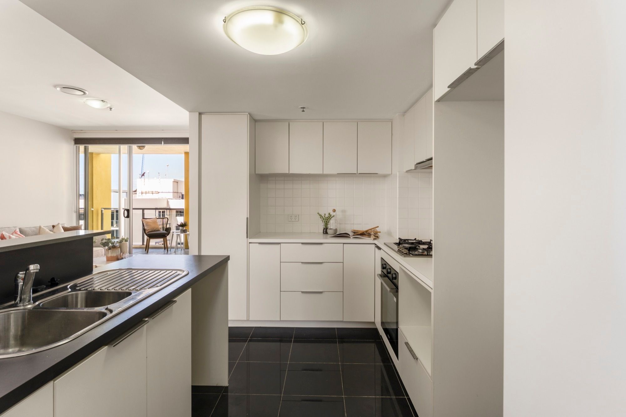 187/170 Leichhardt Street — photo 7 of 17