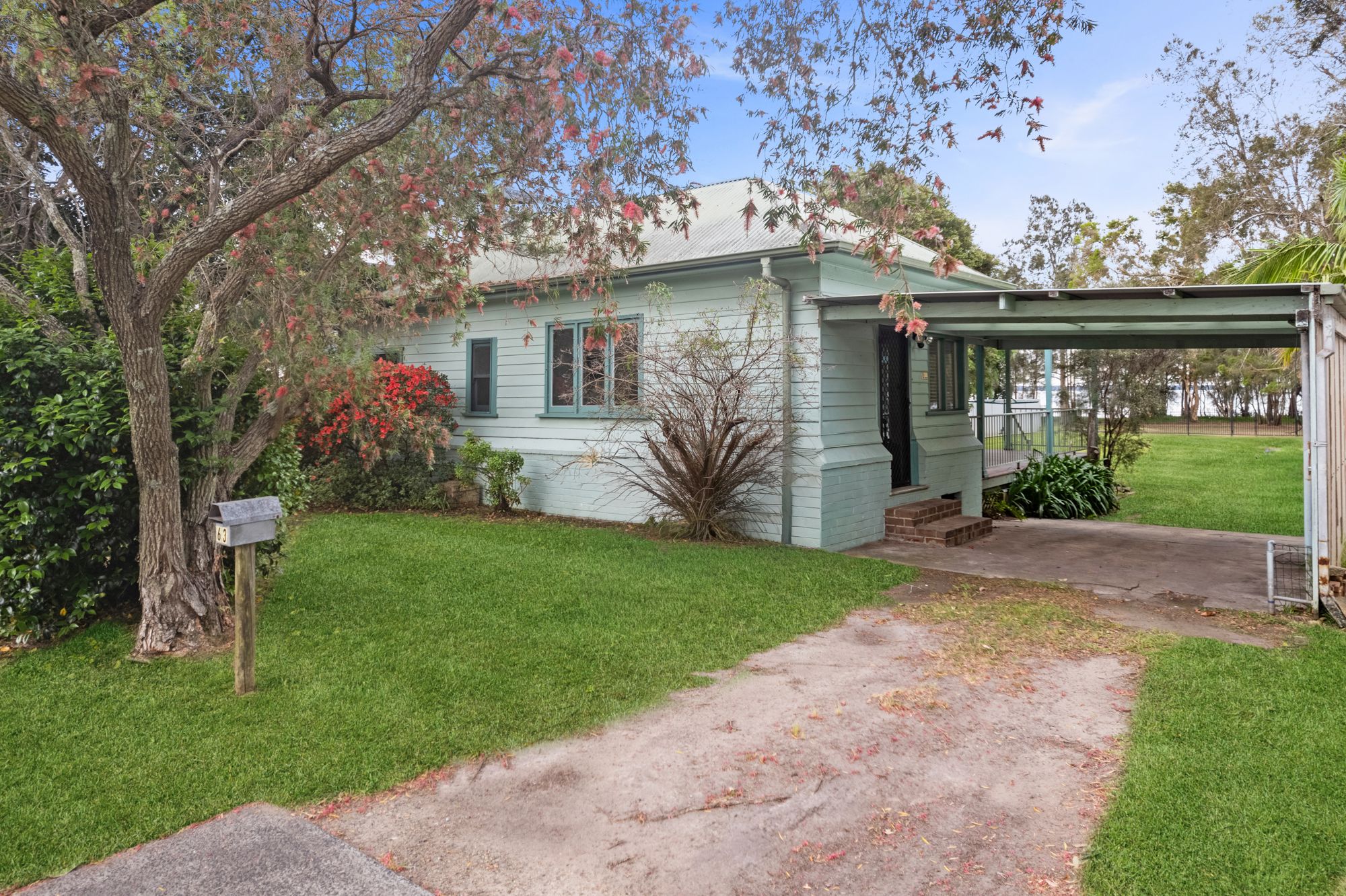 63 Lakedge Avenue, Berkeley Vale, NSW 2261
