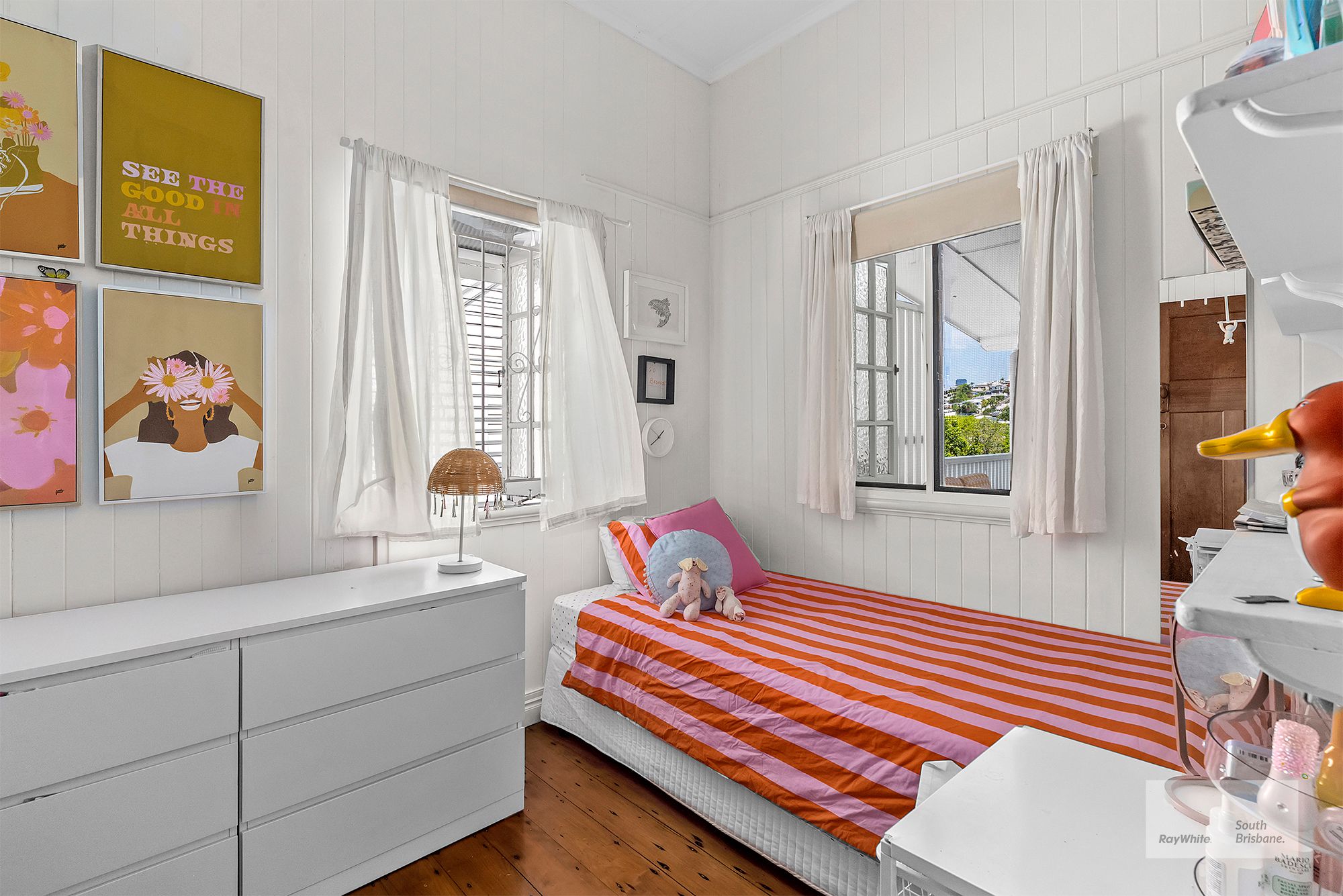 13 Crescent Road — photo 10 of 14