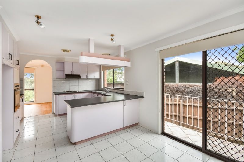 10 Briar Hurst Avenue, Dandenong North, VIC 3175