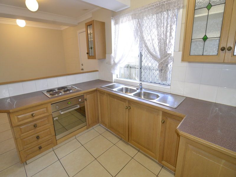 1/1049 Logan Road, Holland Park West, QLD 4121