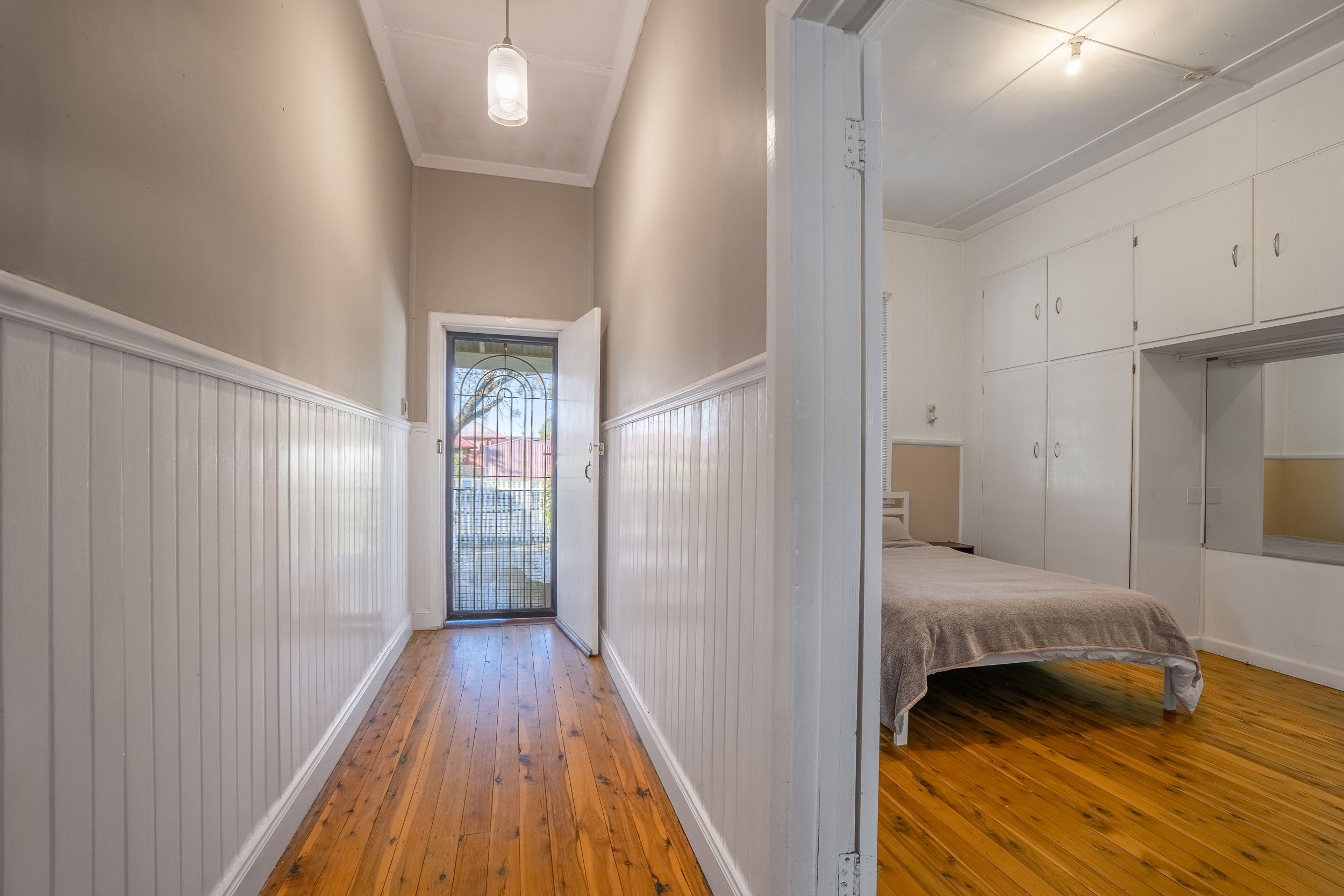 130 Myall Street — photo 4 of 18