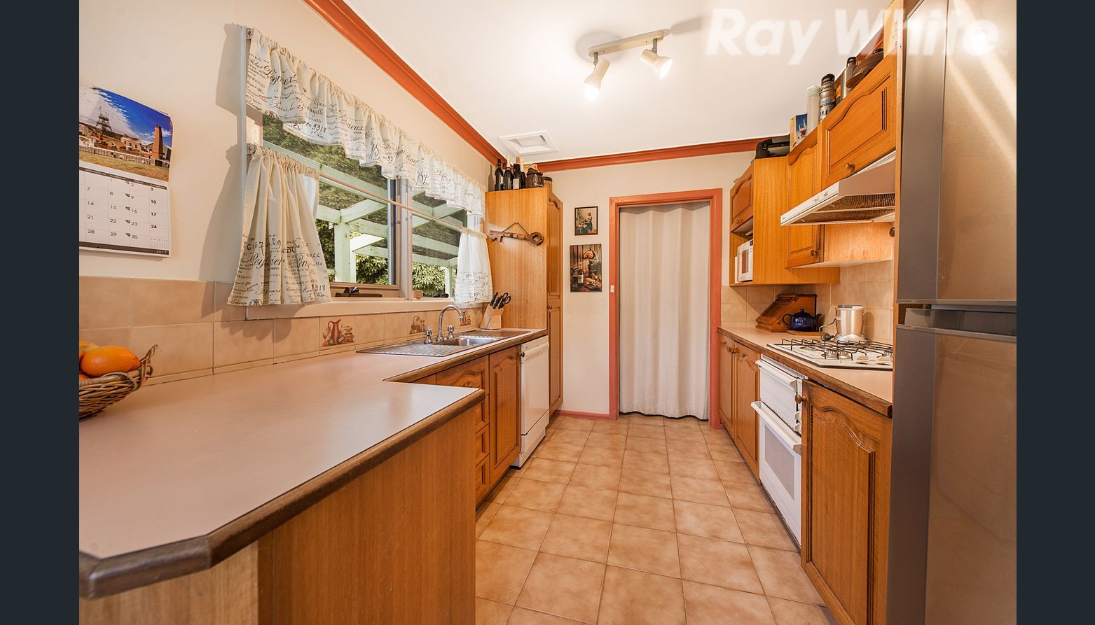 17 Elton Road, Ferntree Gully, VIC 3156