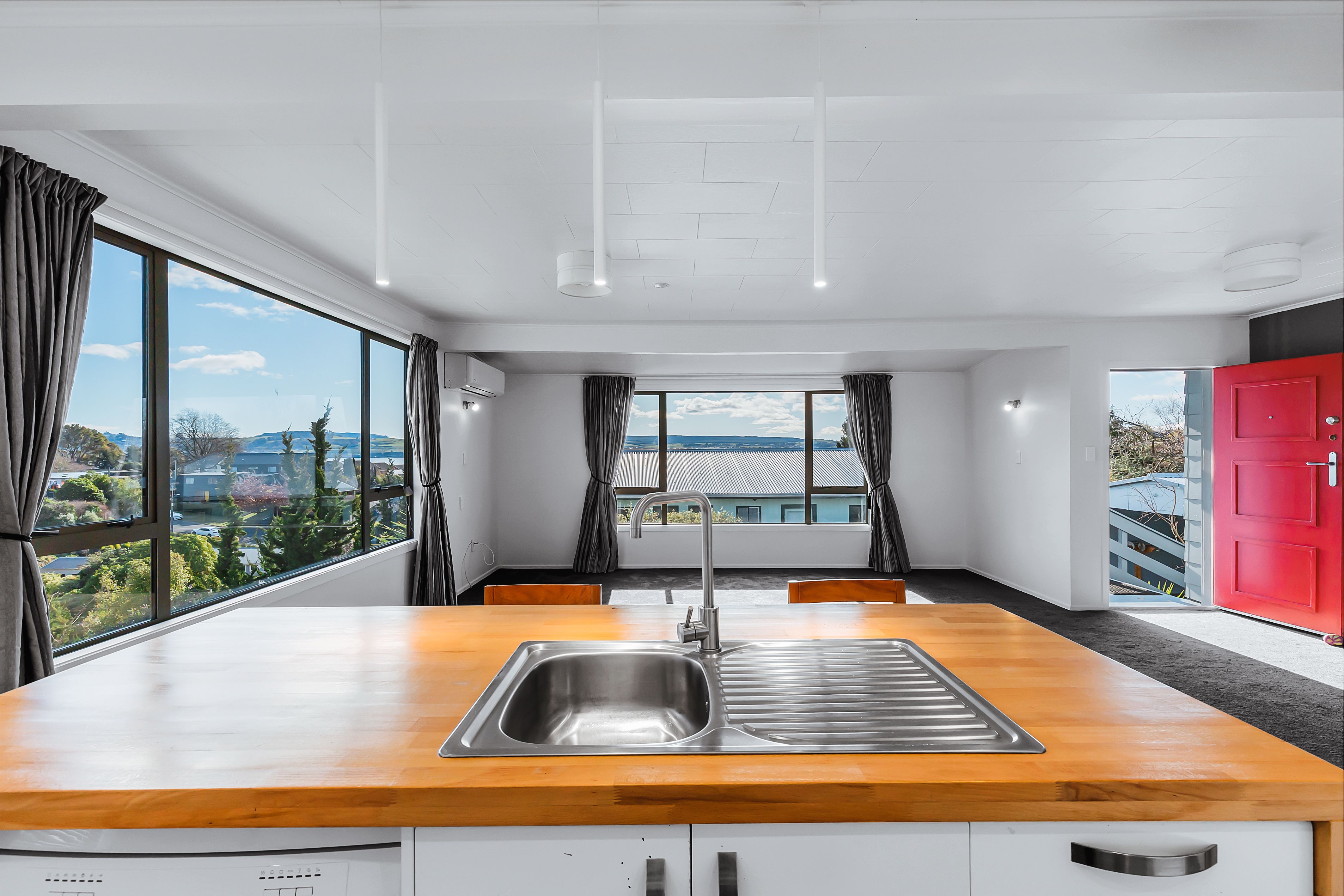 44 Tremaine Avenue, Two Mile Bay, Taupo District