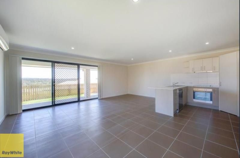 1/2 Sovereign Close, Brassall, QLD 4305