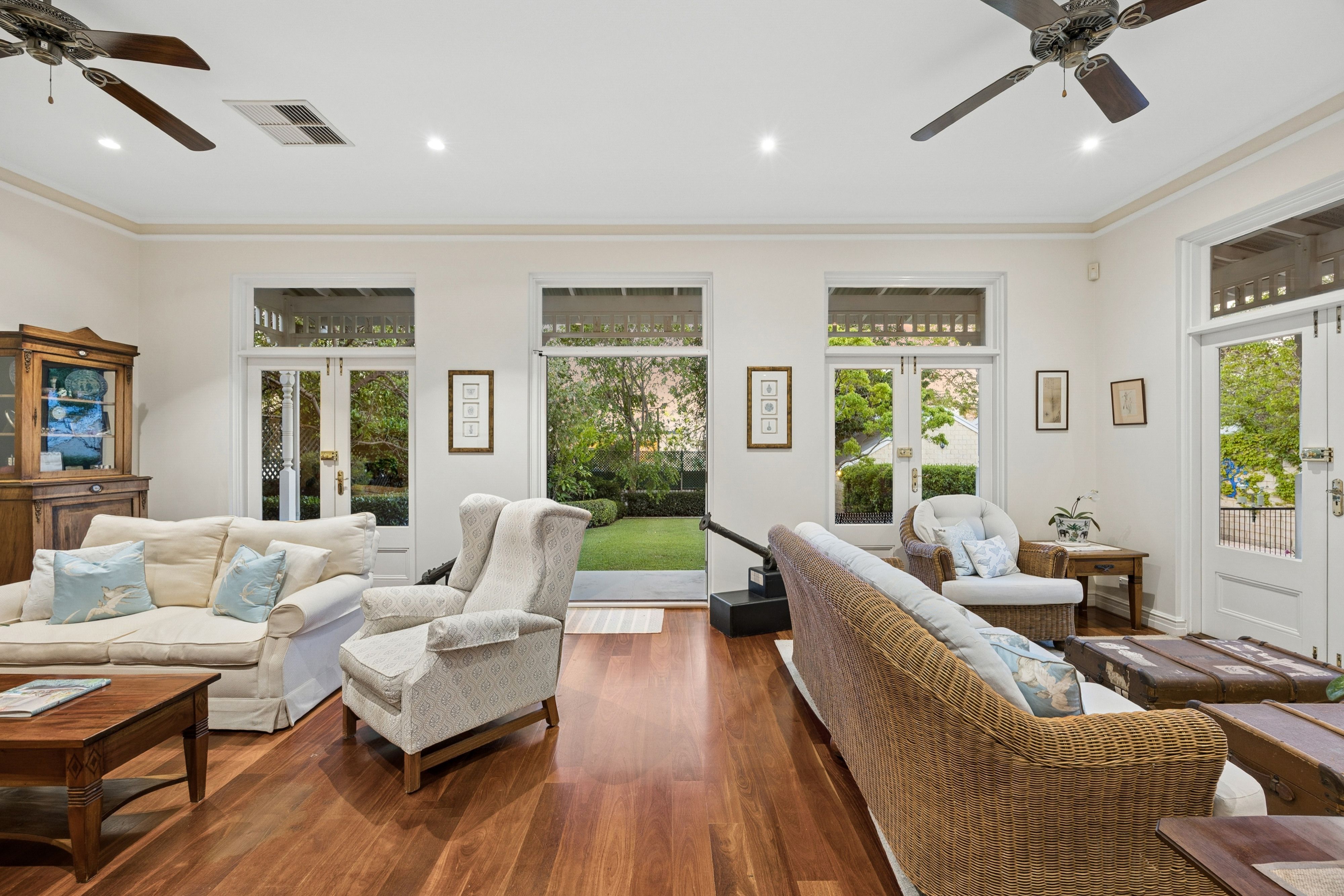 19 Irvine Street — photo 17 of 30