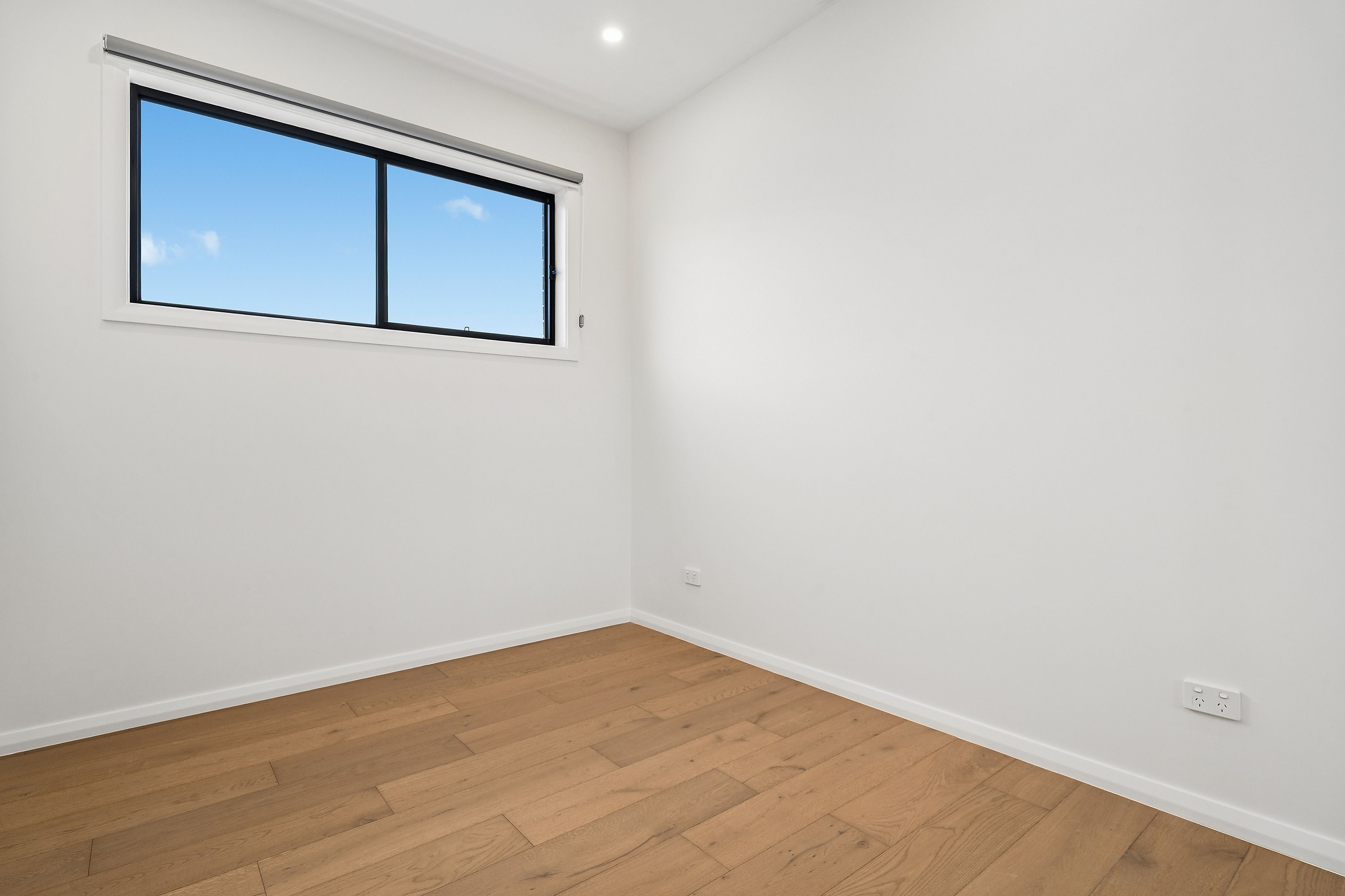 241 Hamilton Road — photo 10 of 13