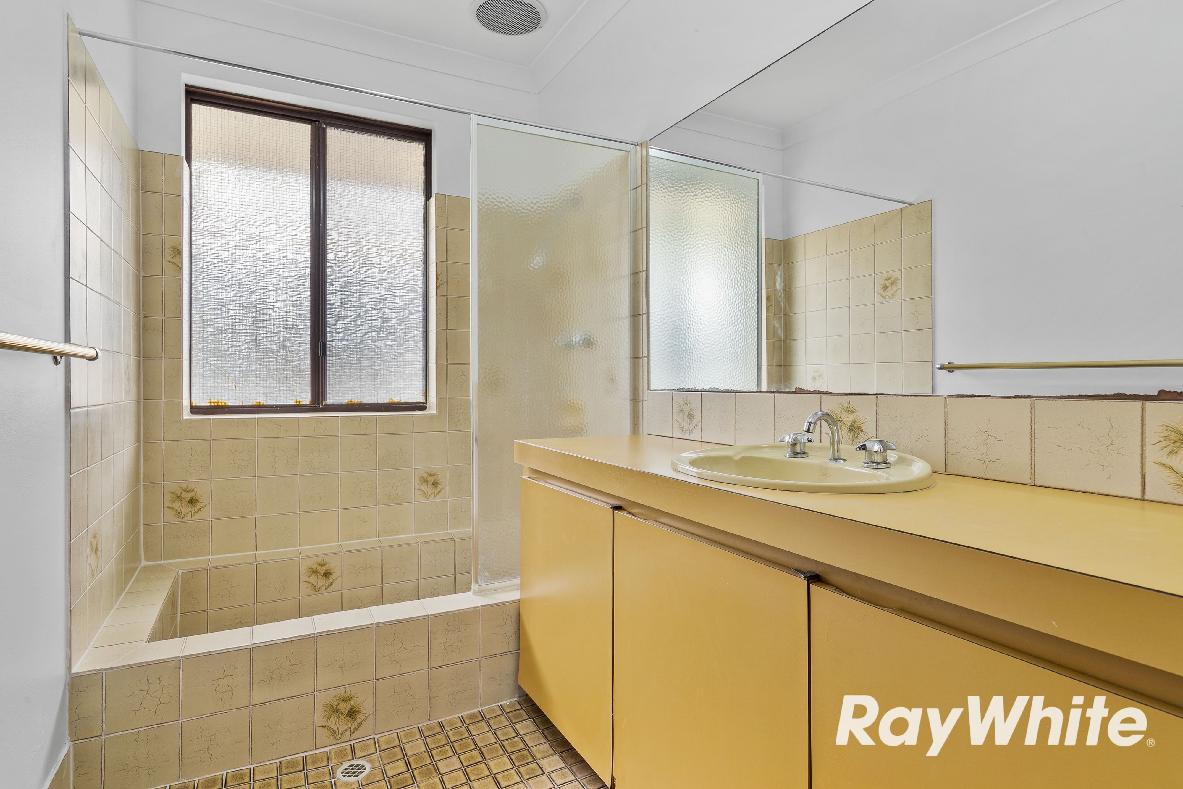 8A Cathryn Street — photo 10 of 23