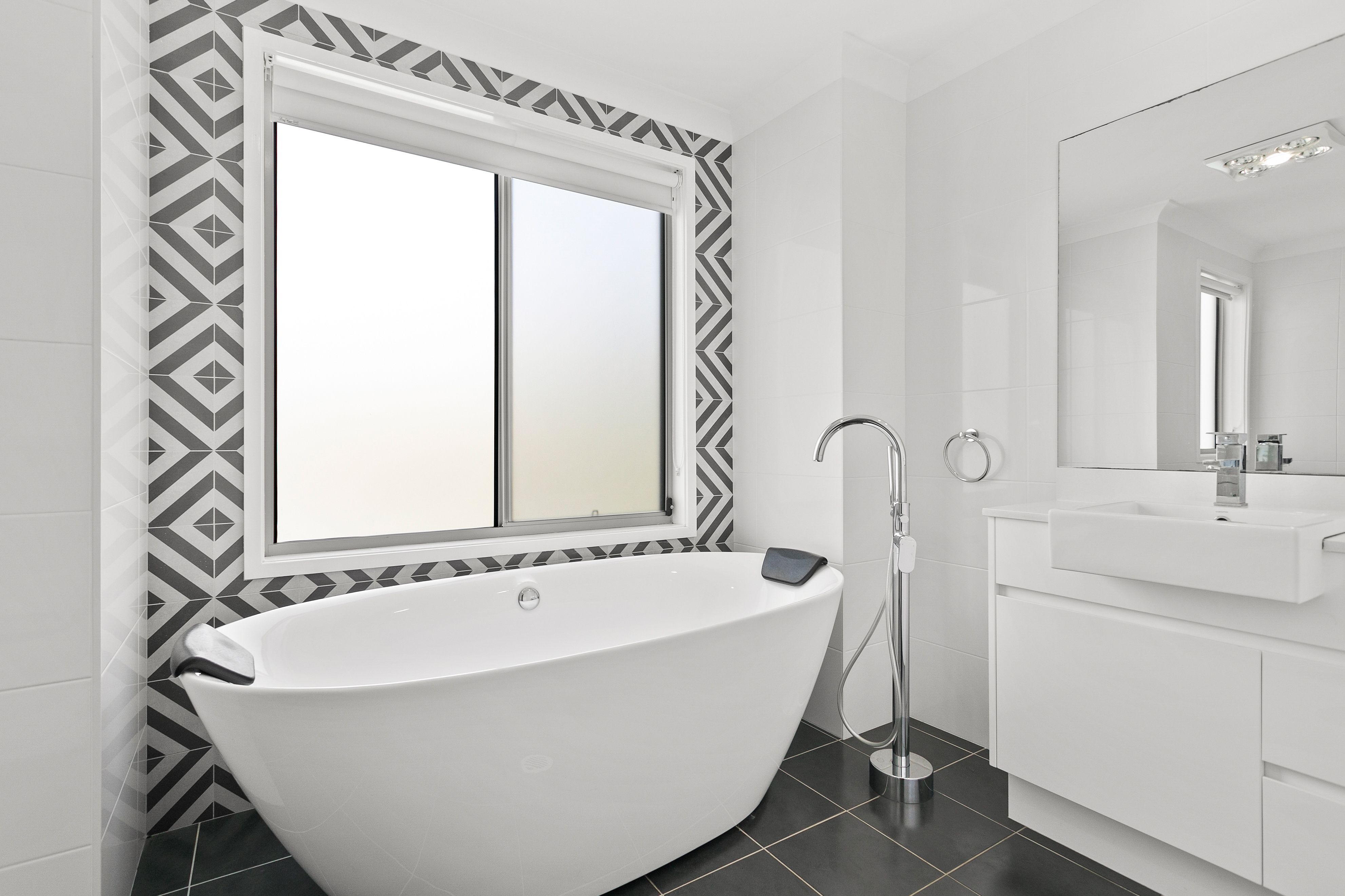 8 Scenic Place, Berkeley, NSW 2506