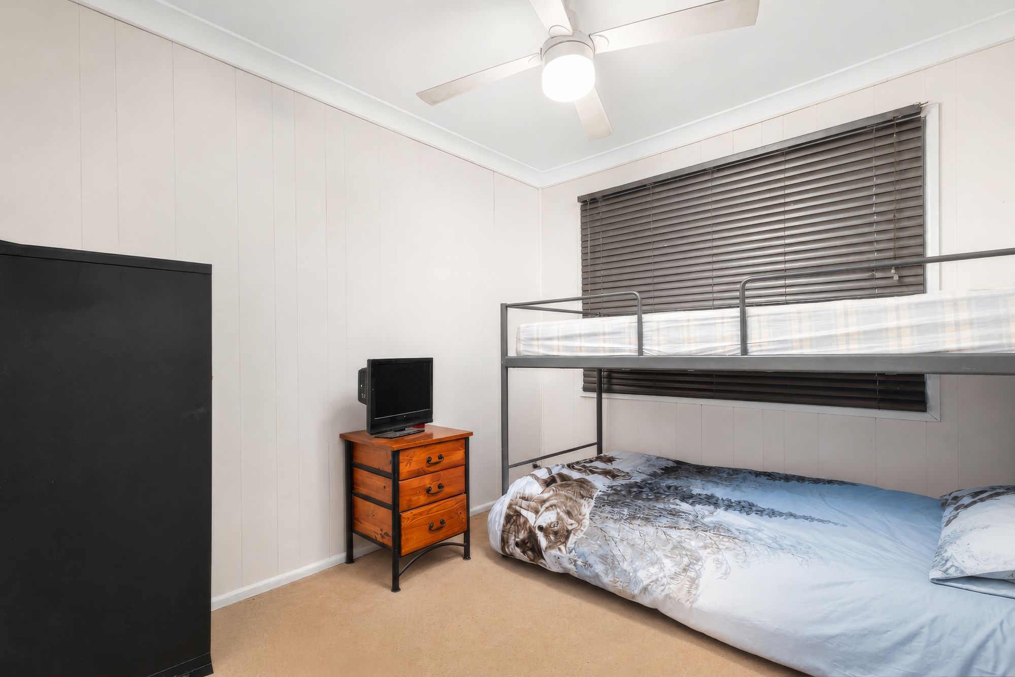 63 Canberra Street — photo 10 of 14