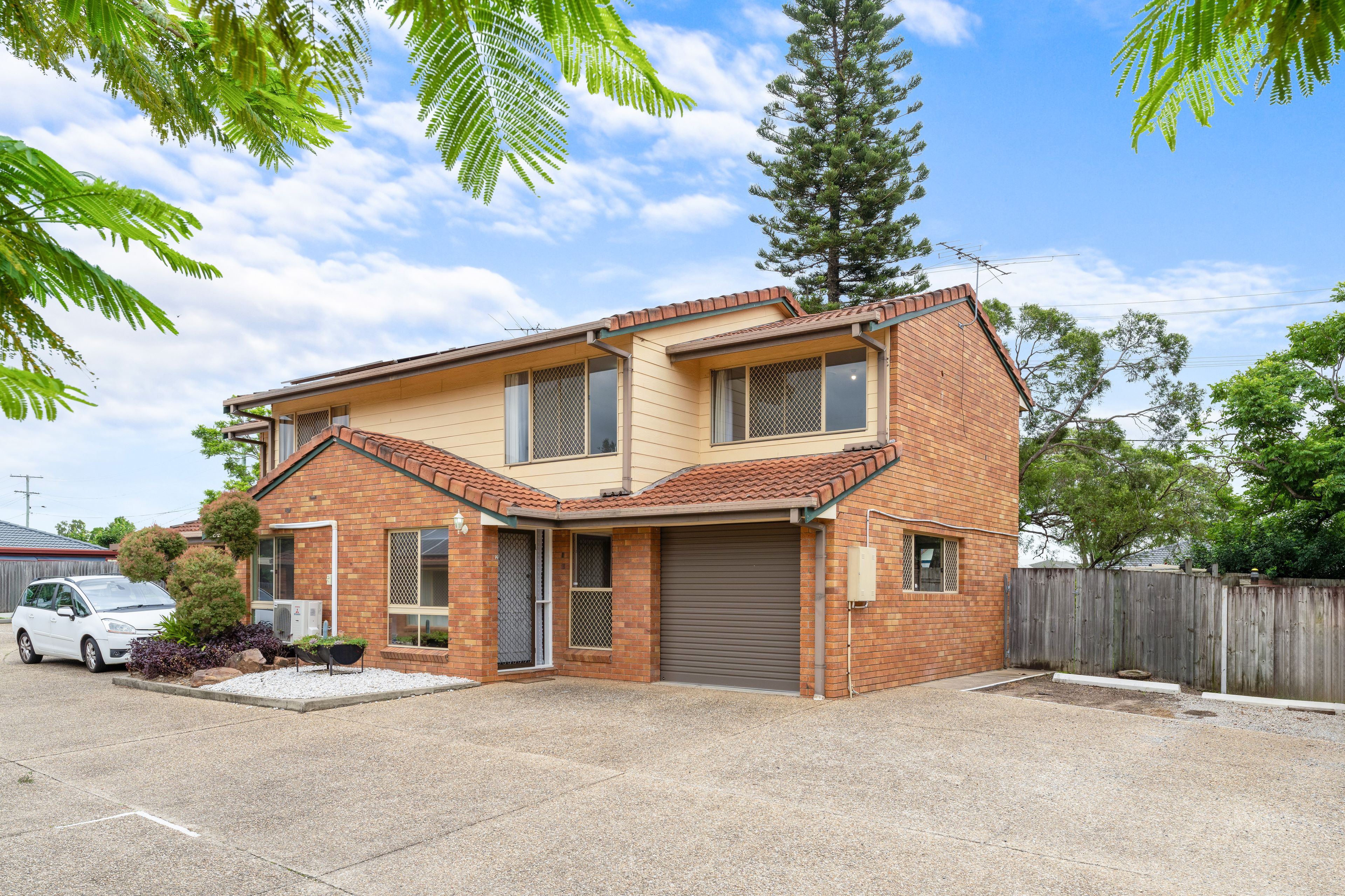 2/6 Peverell Street, Hillcrest, QLD 4118