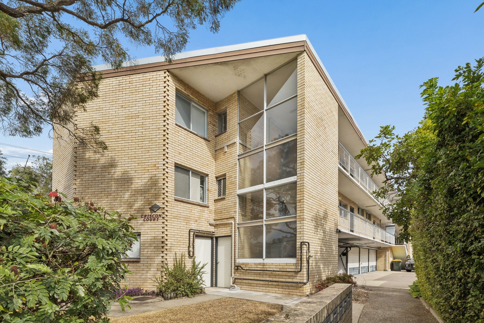 1/21 Edmondstone Street — photo from Ray White Paddington