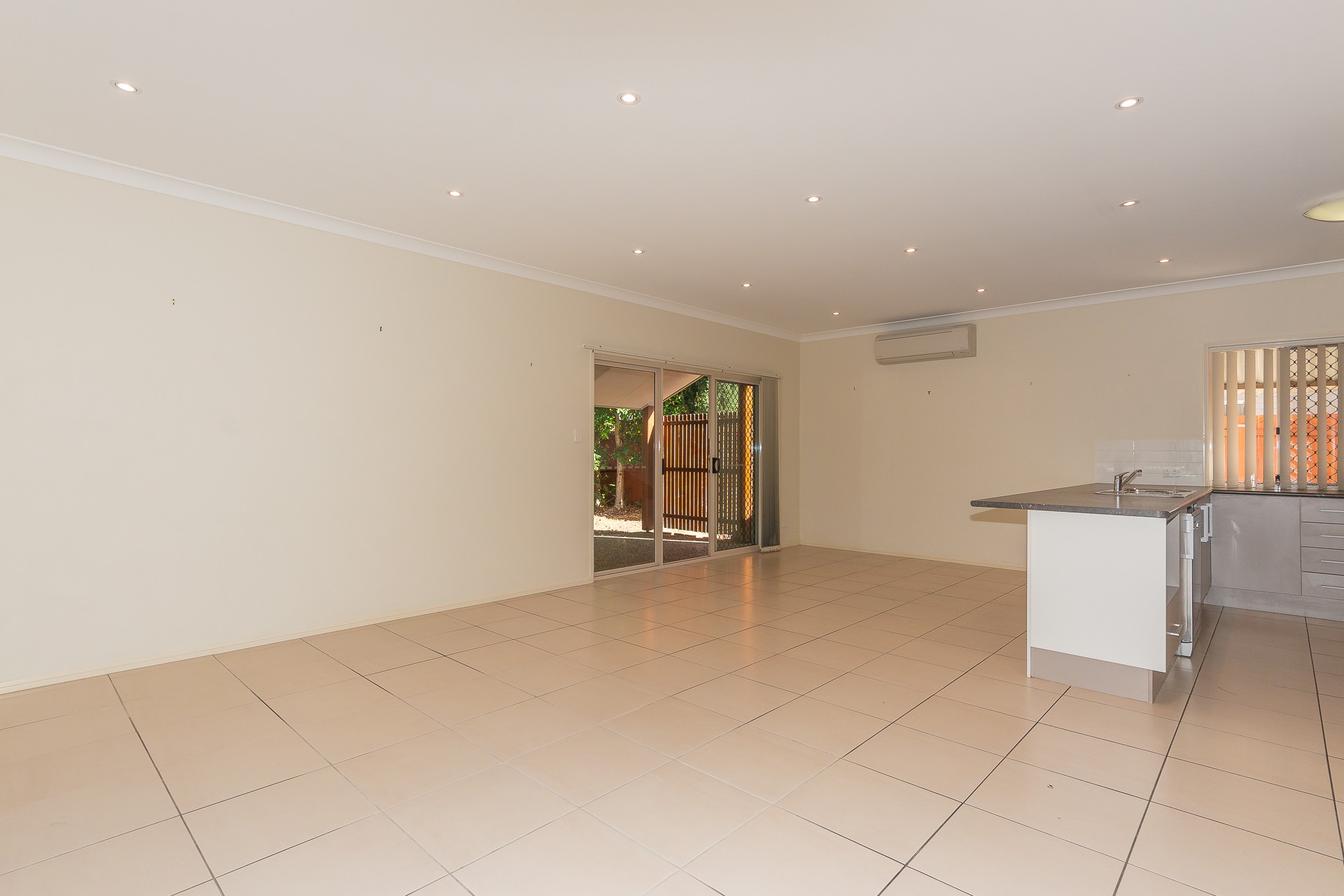 2 Chudleigh Street, Redcliffe, QLD 4020