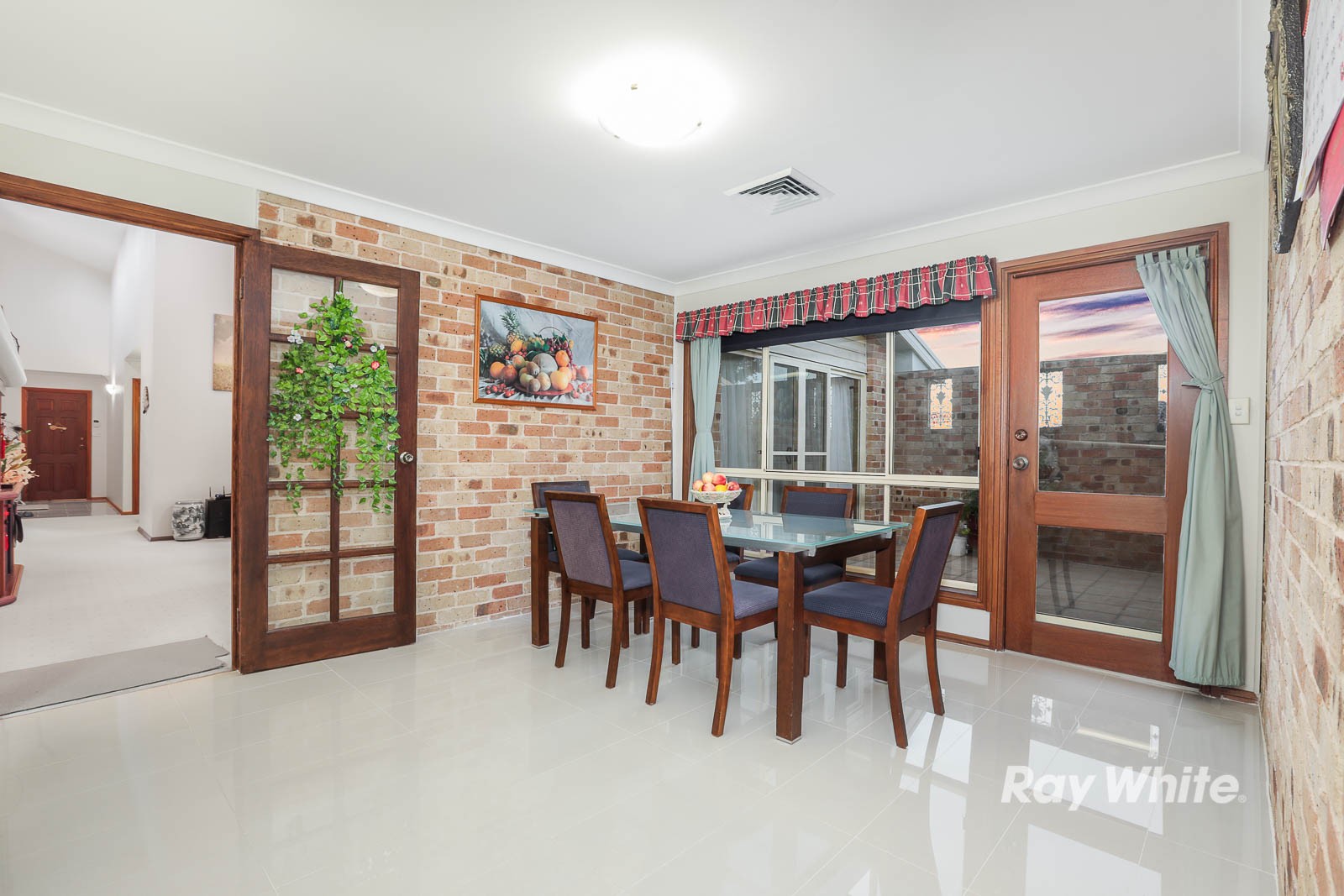 27 Duncraig Drive, Kellyville, NSW 2155