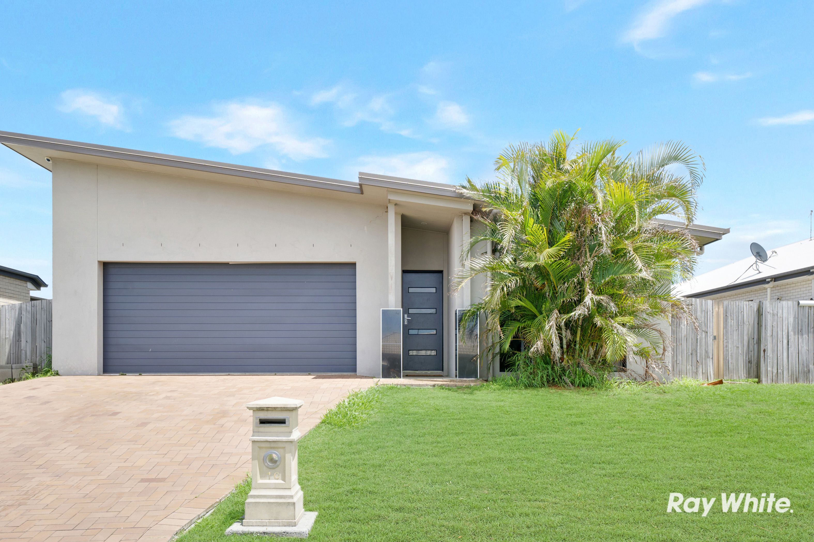 10 Voyager Street, Marsden QLD 4132