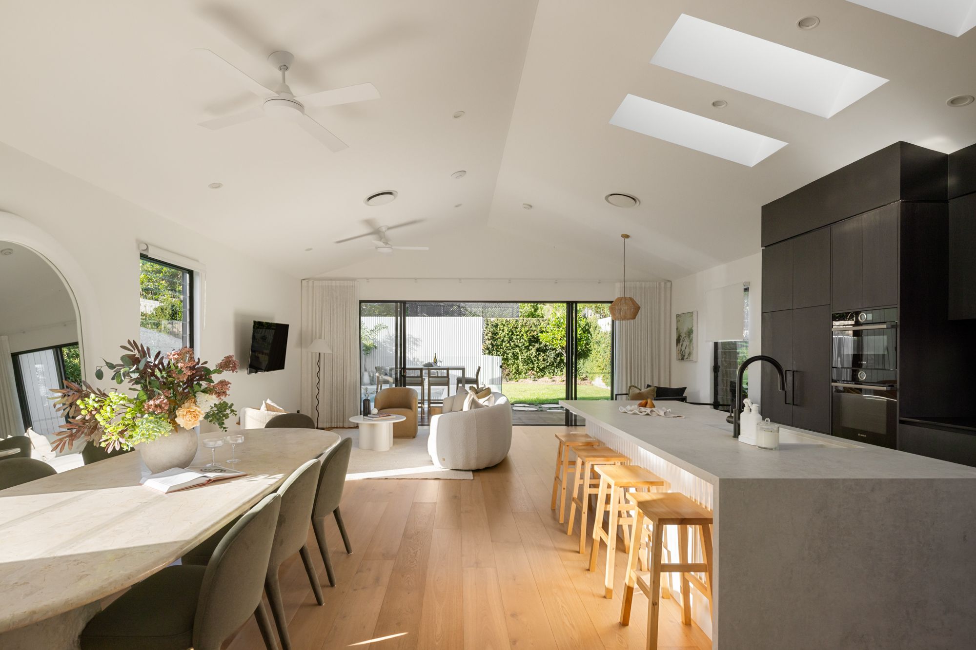 26 Dutton Street, Hawthorne, QLD 4171